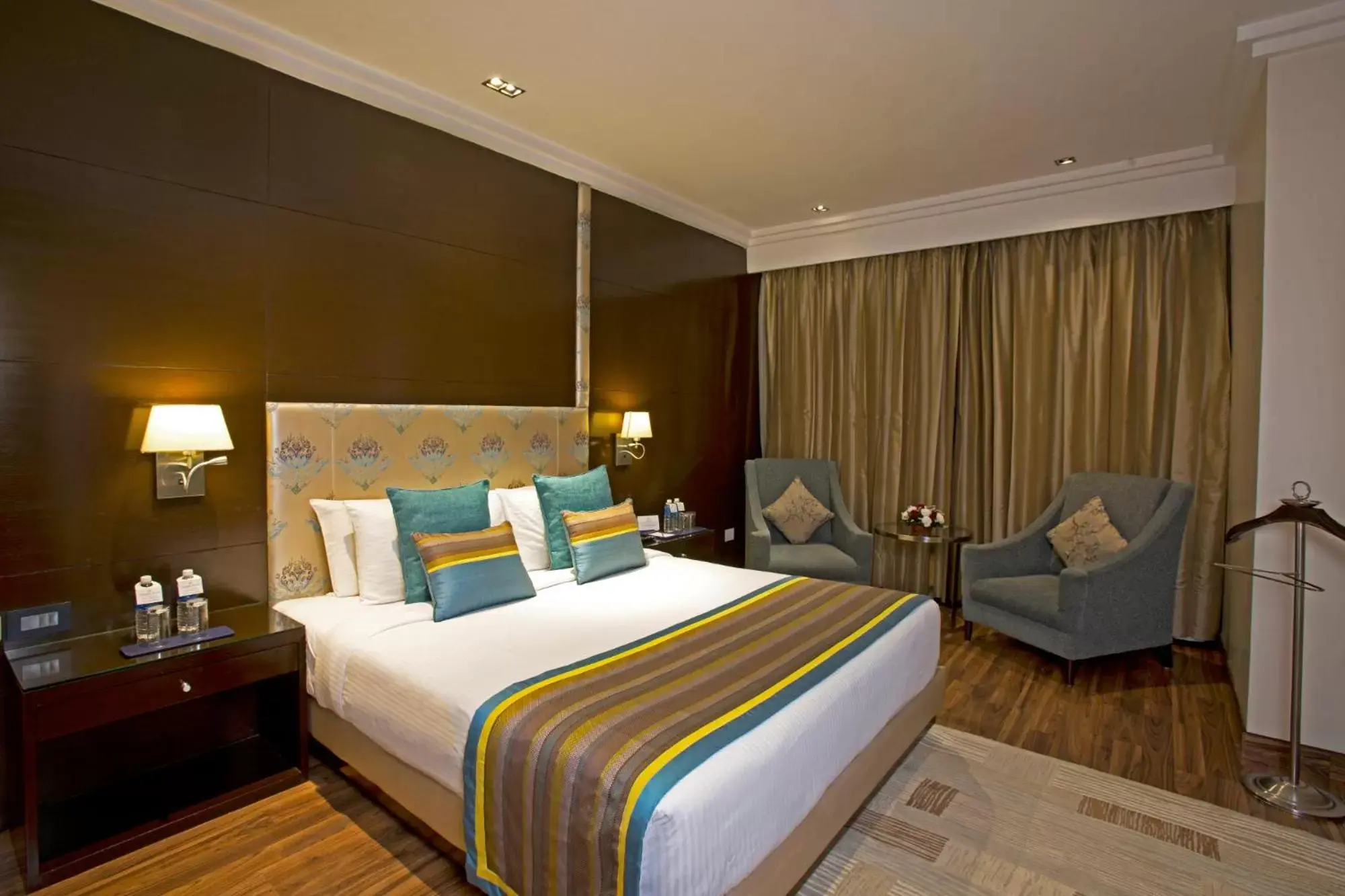 Bedroom, Bed in Golden Tulip Chandigarh, Panchkula Bedroom, Bed in Golden Tulip Chandigarh, Panchkula