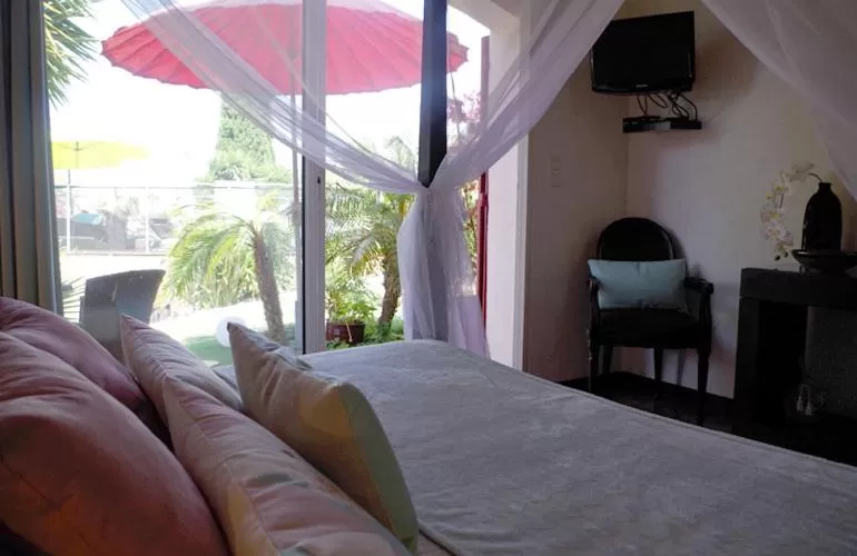 Balcony/Terrace, Bed in B&B Val D'azur