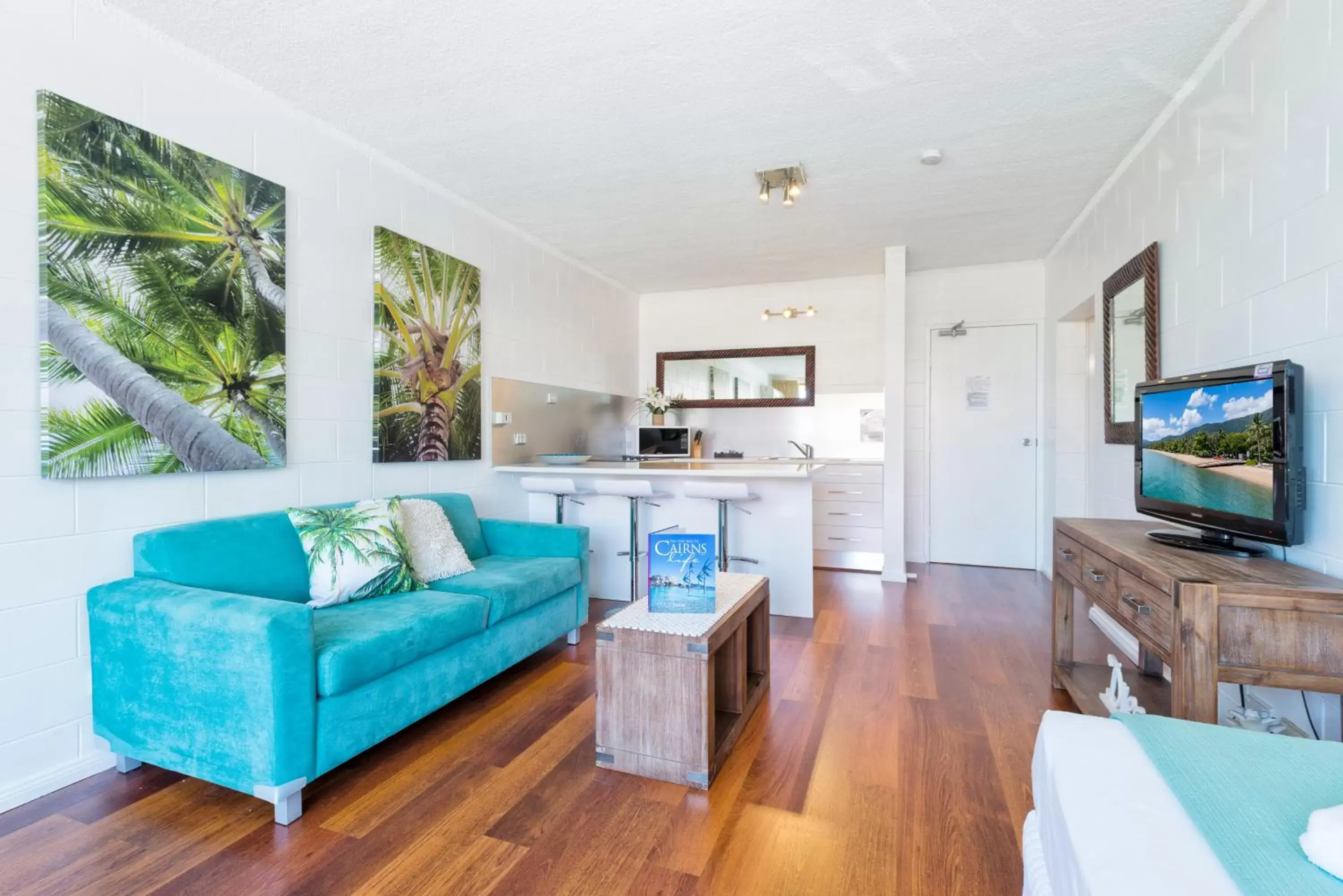 Living room, Seating Area in Cascade Gardens