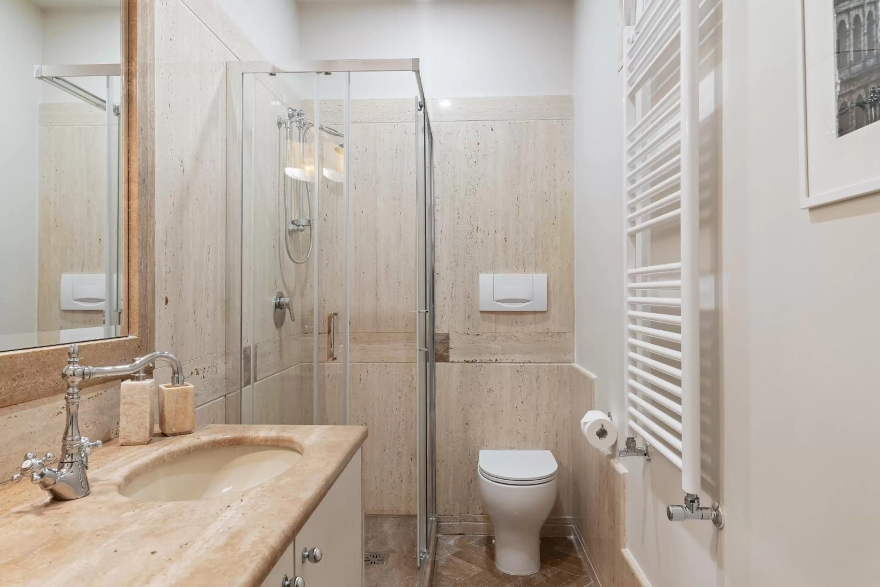 Bathroom in BMGA l ViaPaola43 Palace