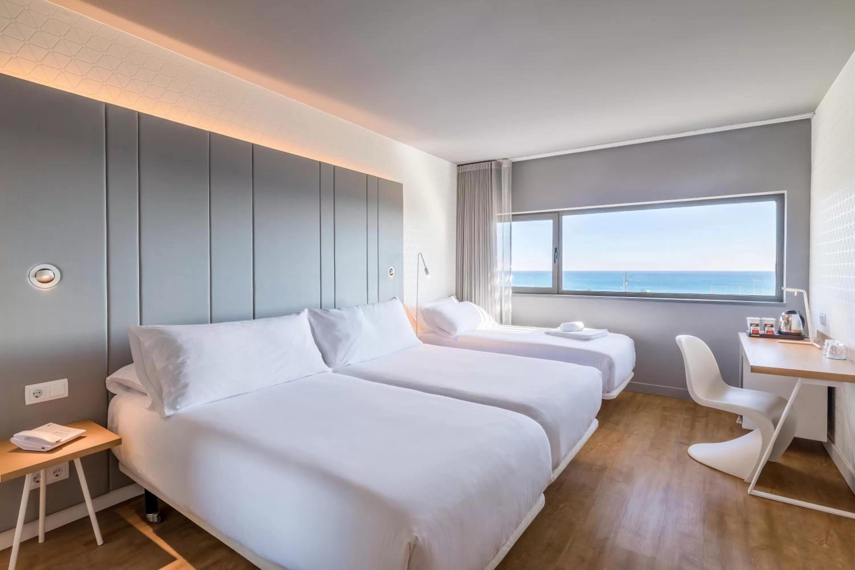 Bed in Occidental Atenea Mar - Adults Only