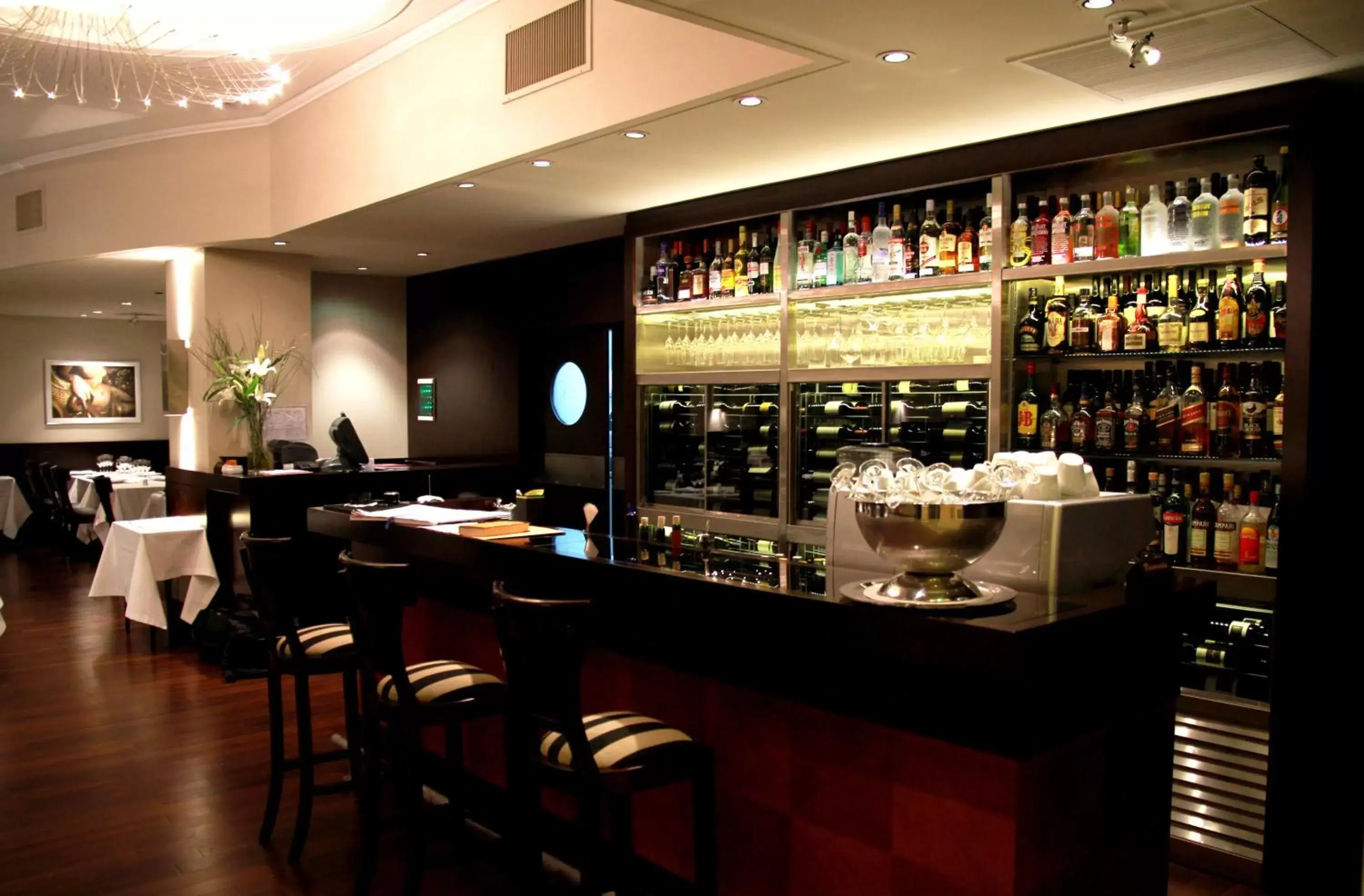 Restaurant/places to eat, Lounge/Bar in Hotel Intersur Recoleta