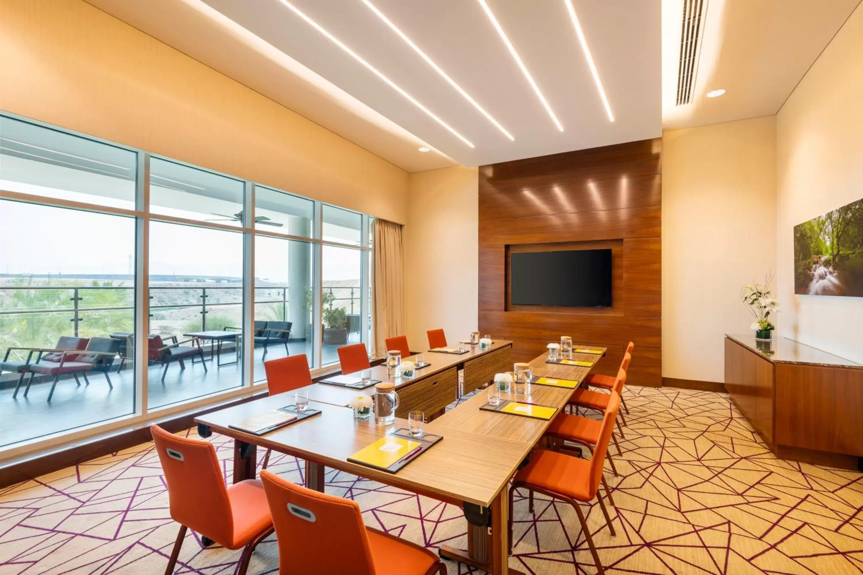 Meeting/conference room in Crowne Plaza Muscat OCEC, an IHG Hotel