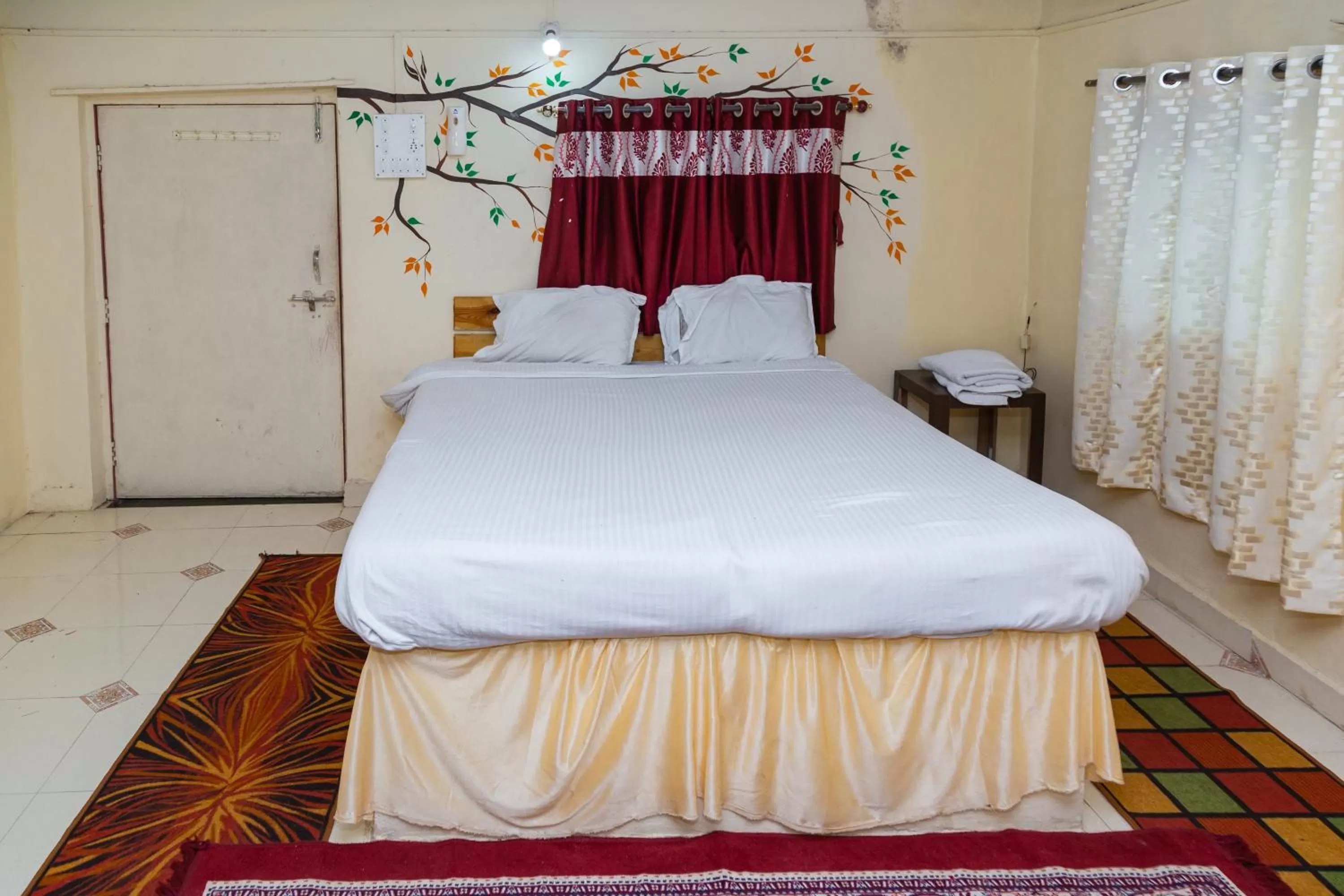 Bed in Vedi Farm A Mountain Resort