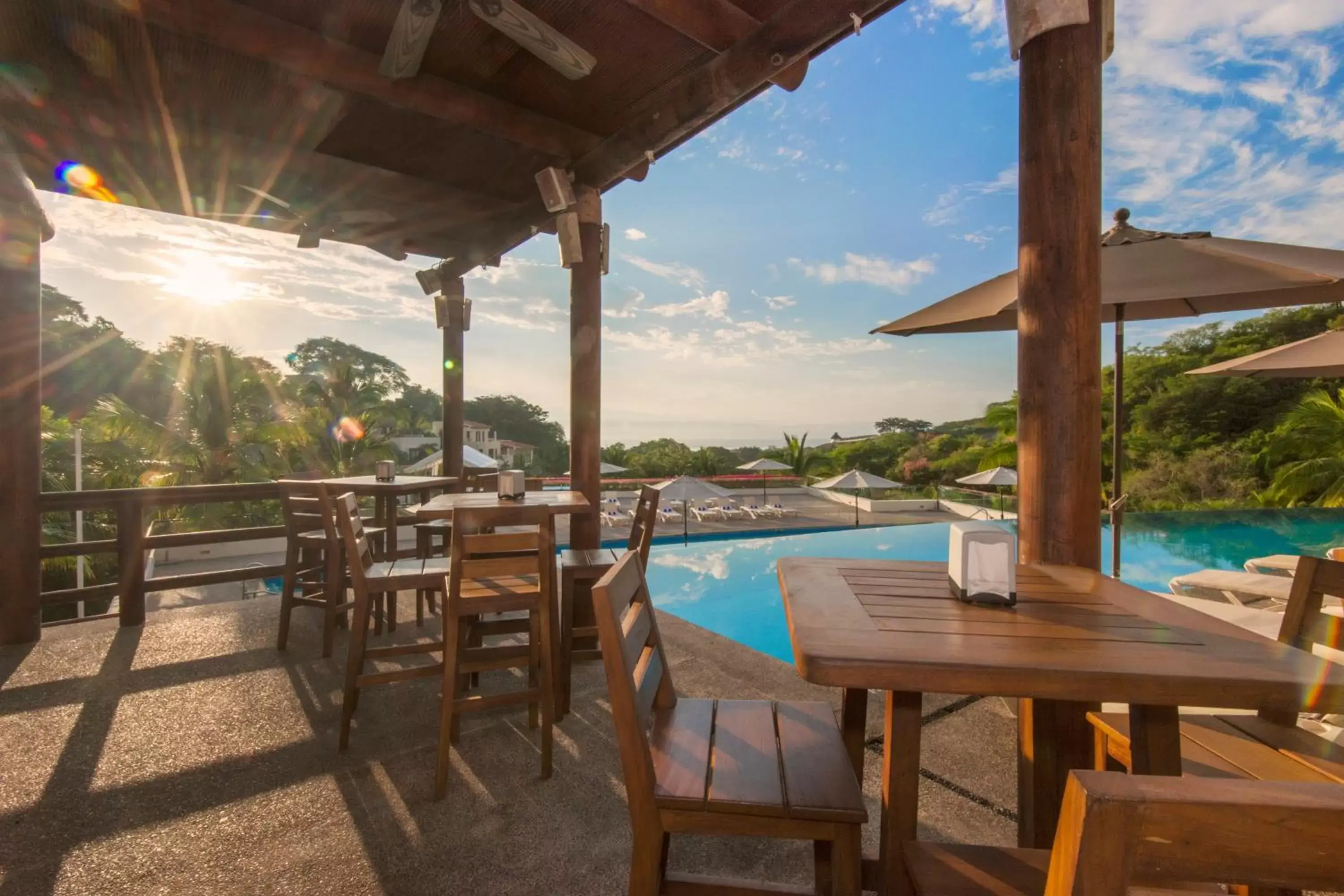 Lounge or bar in Grand Matlali Suites & Villas Riviera Nayarit Lounge or bar in Grand Matlali Suites & Villas Riviera Nayarit