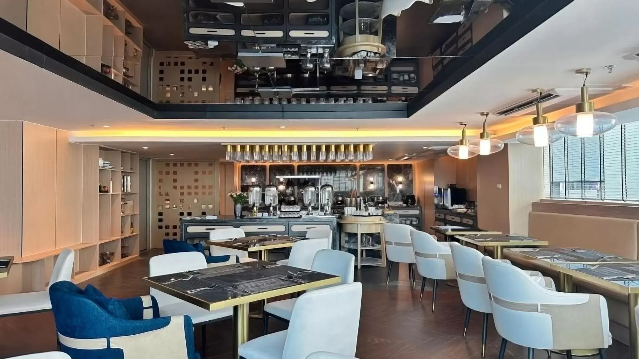 Restaurant/Places to Eat in Ramada by Wyndham Bangkok Sukhumvit 11