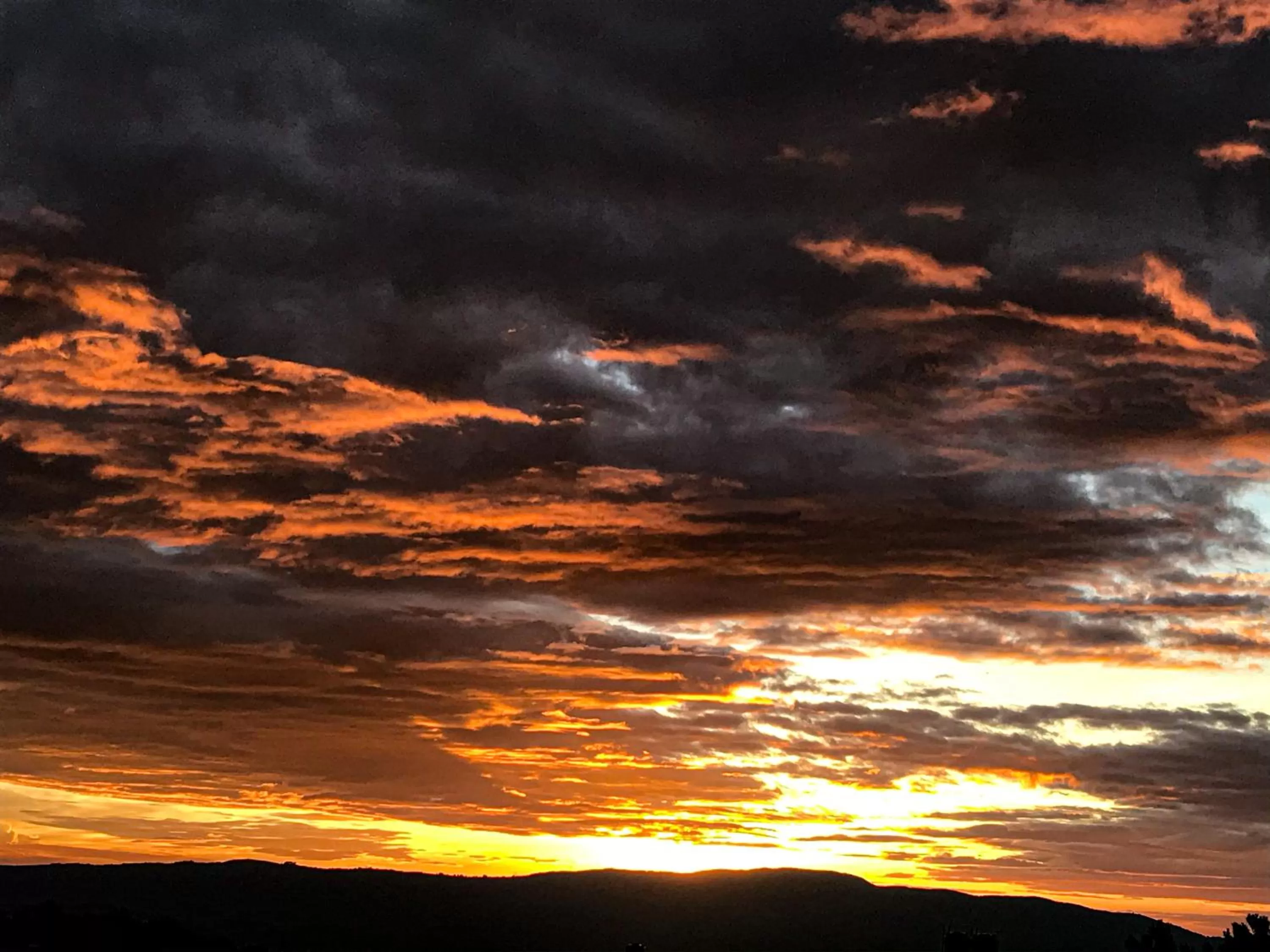 Sunset in Windermere Inn