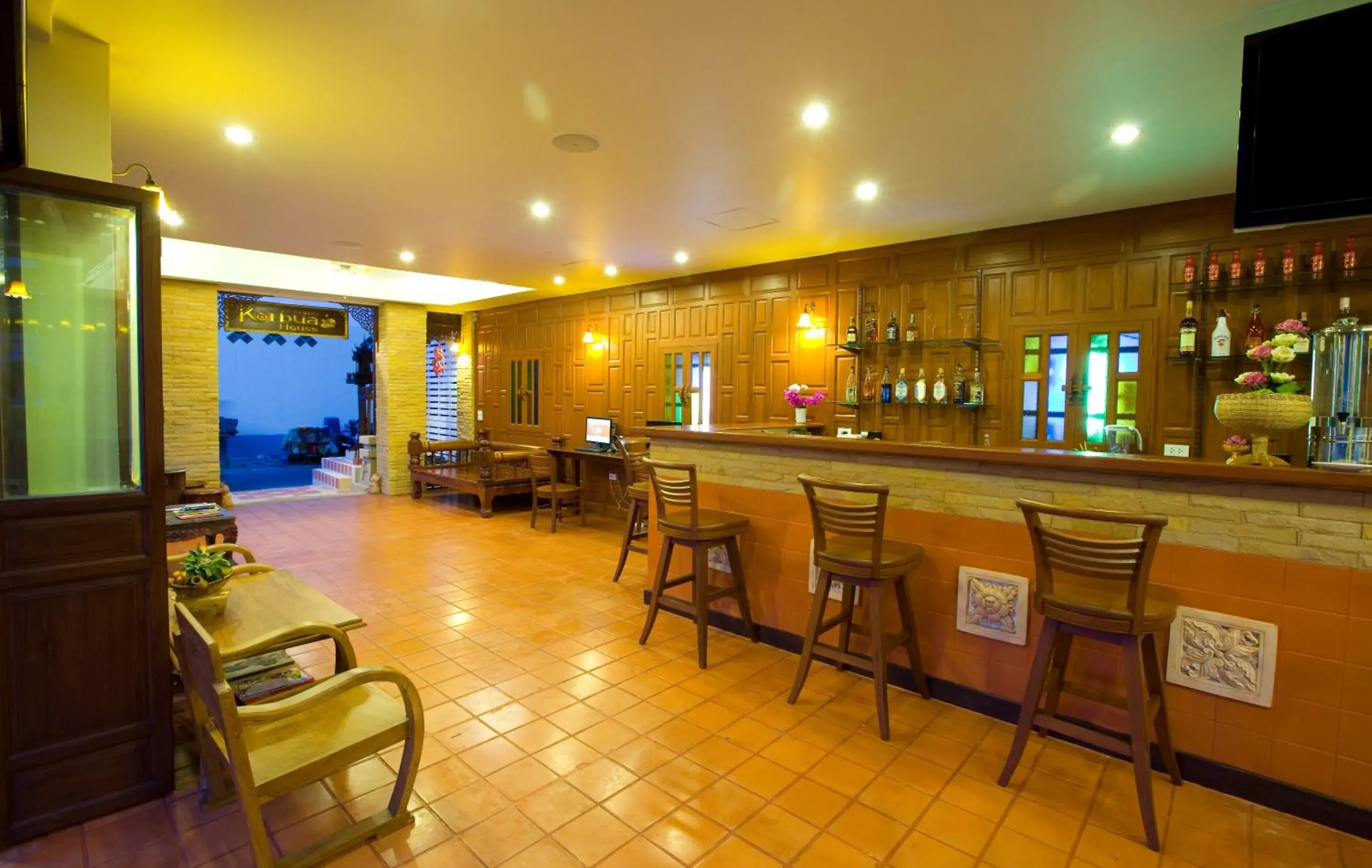 Lounge or bar, Lobby/Reception in Korbua House