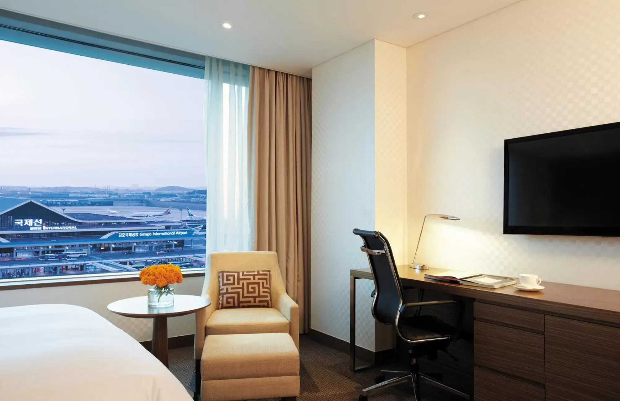 Area and facilities, TV/Entertainment Center in LOTTE City Hotel Gimpo Airport