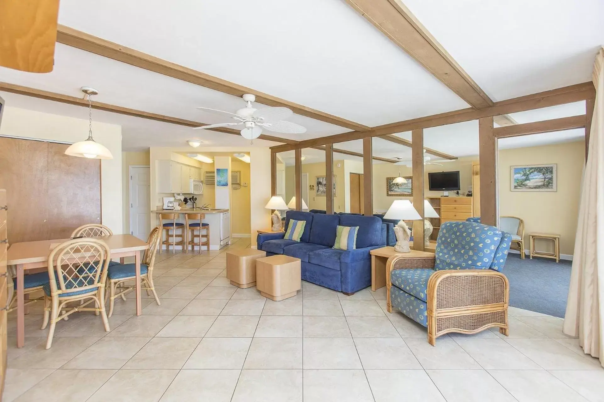 Living room, Seating Area in Sea Club IV Resort