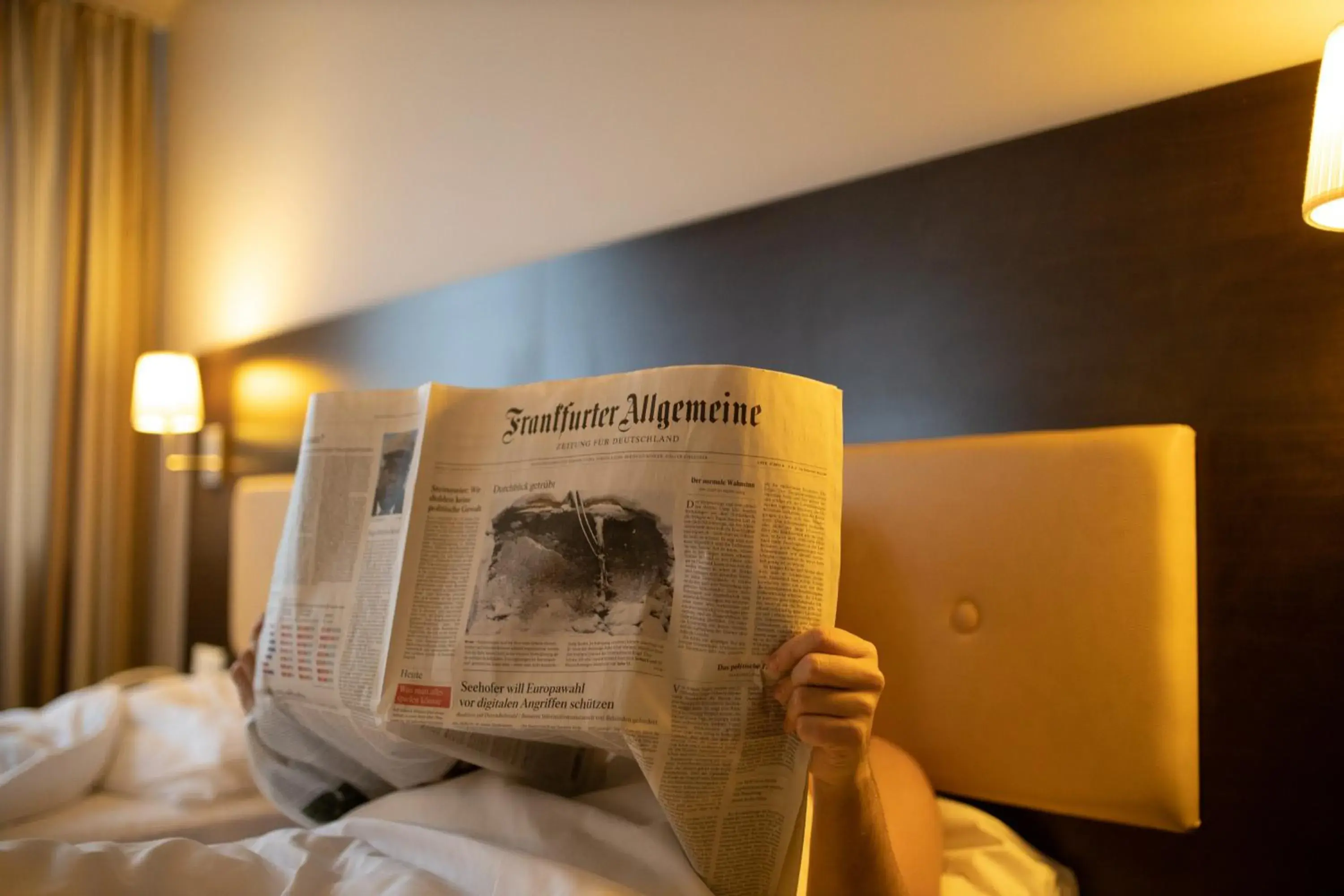 Bed in Bristol Hotel - Frankfurt City - Central Station - Messe Bed in Bristol Hotel - Frankfurt City - Central Station - Messe