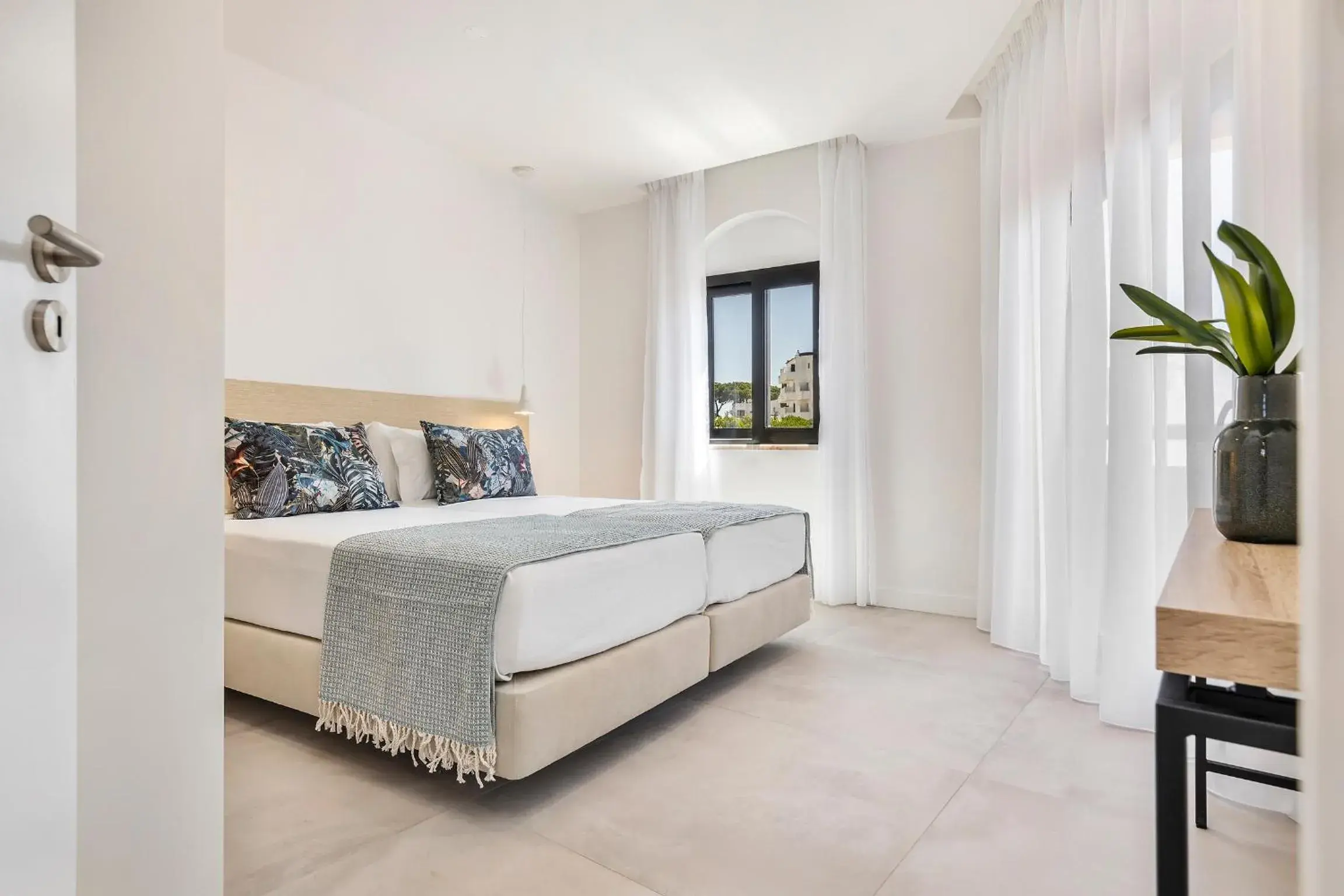 Bed in Clube Maria Luisa Bed in Clube Maria Luisa