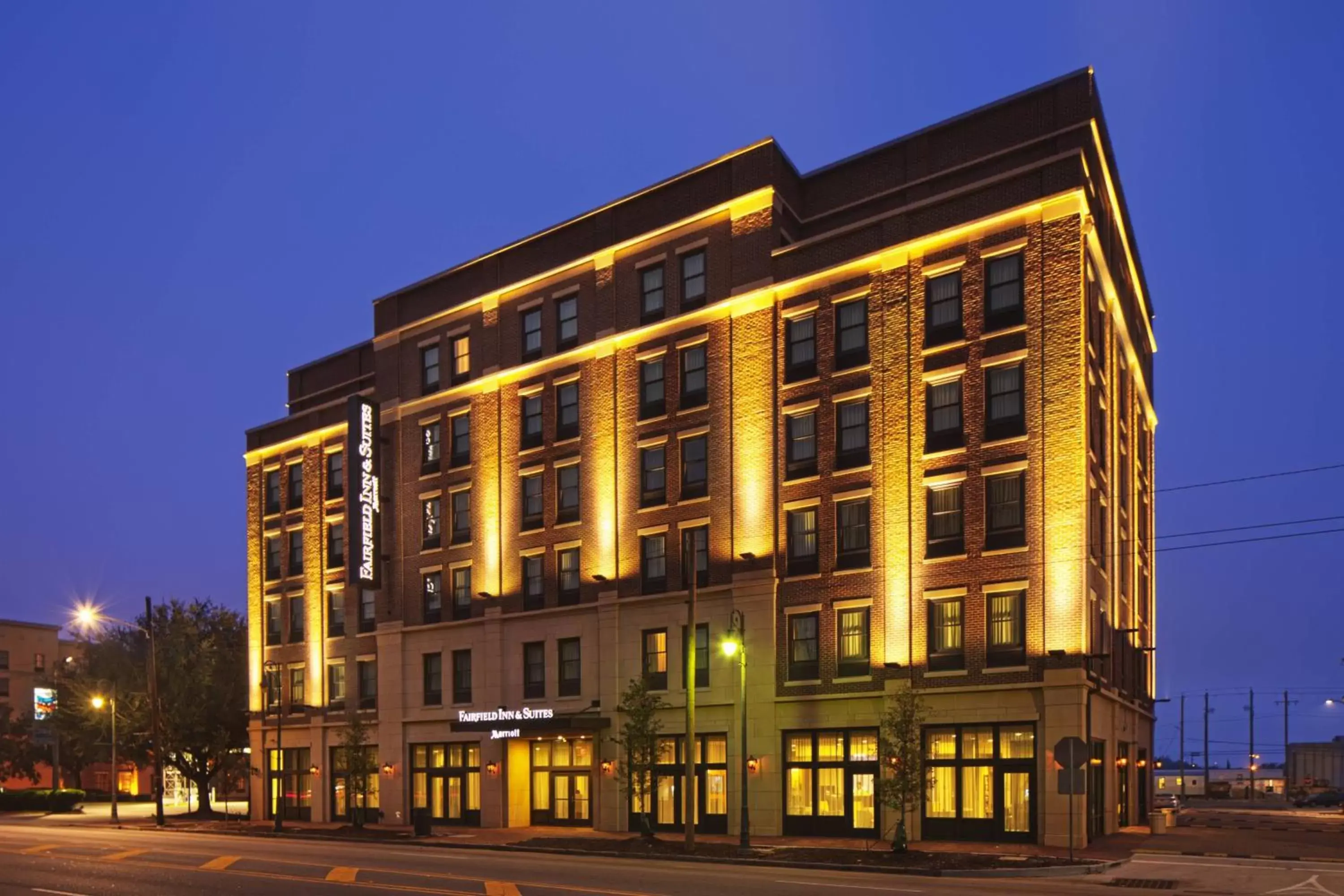 Property Building in Fairfield Inn & Suites by Marriott Savannah Downtown/Historic District