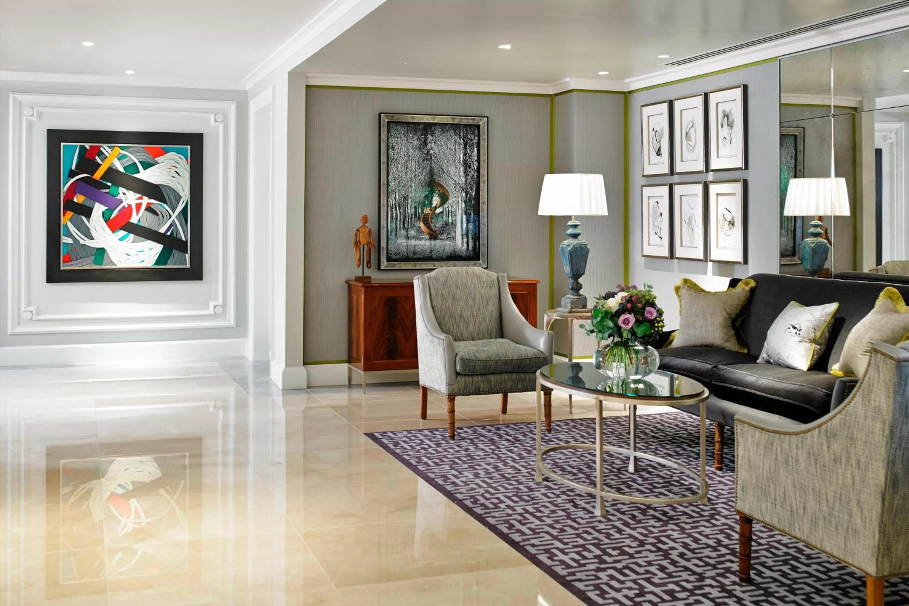 Lobby or reception in London Marriott Hotel Park Lane