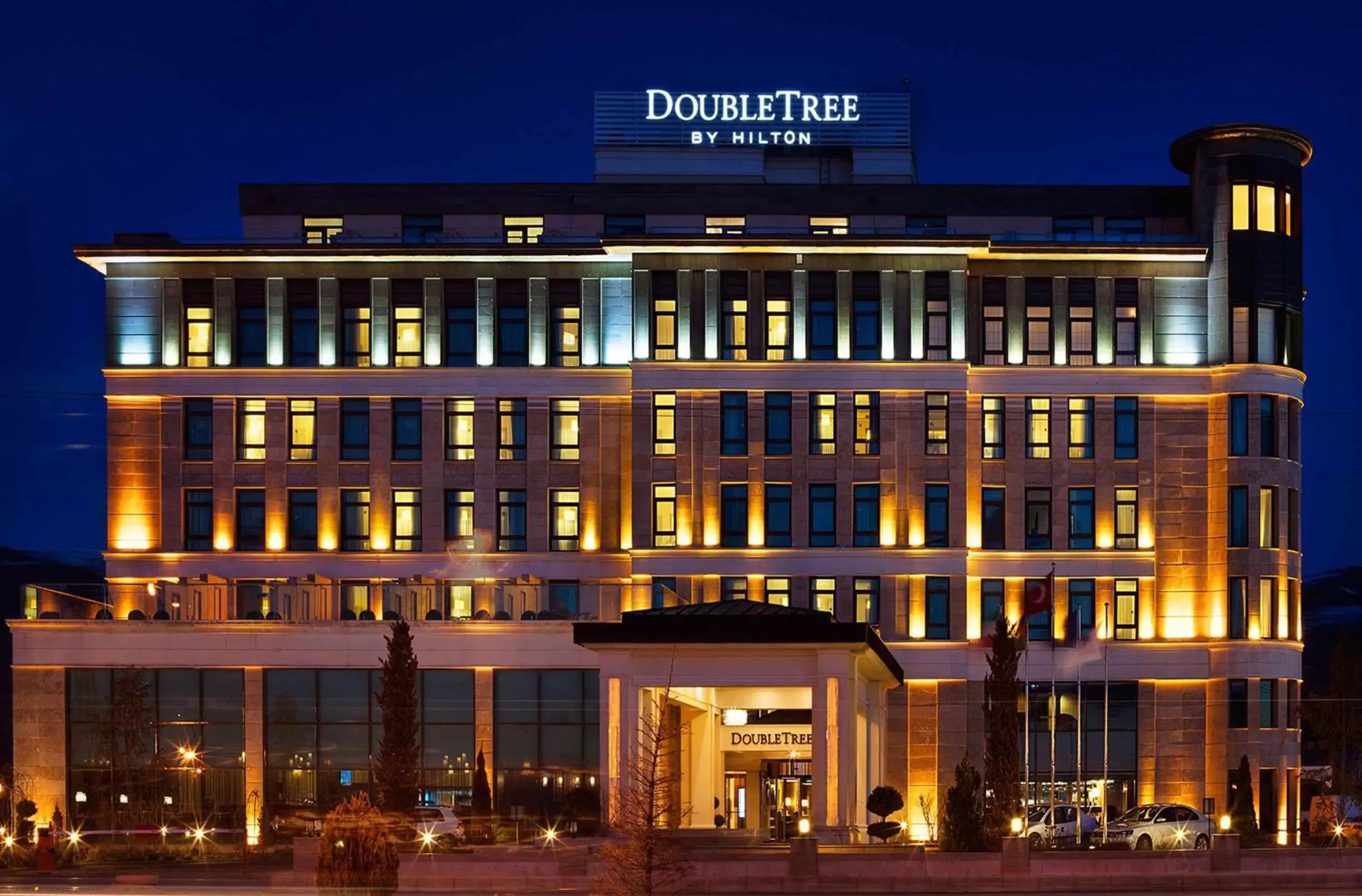 Property building in Doubletree by Hilton Van Property building in Doubletree by Hilton Van