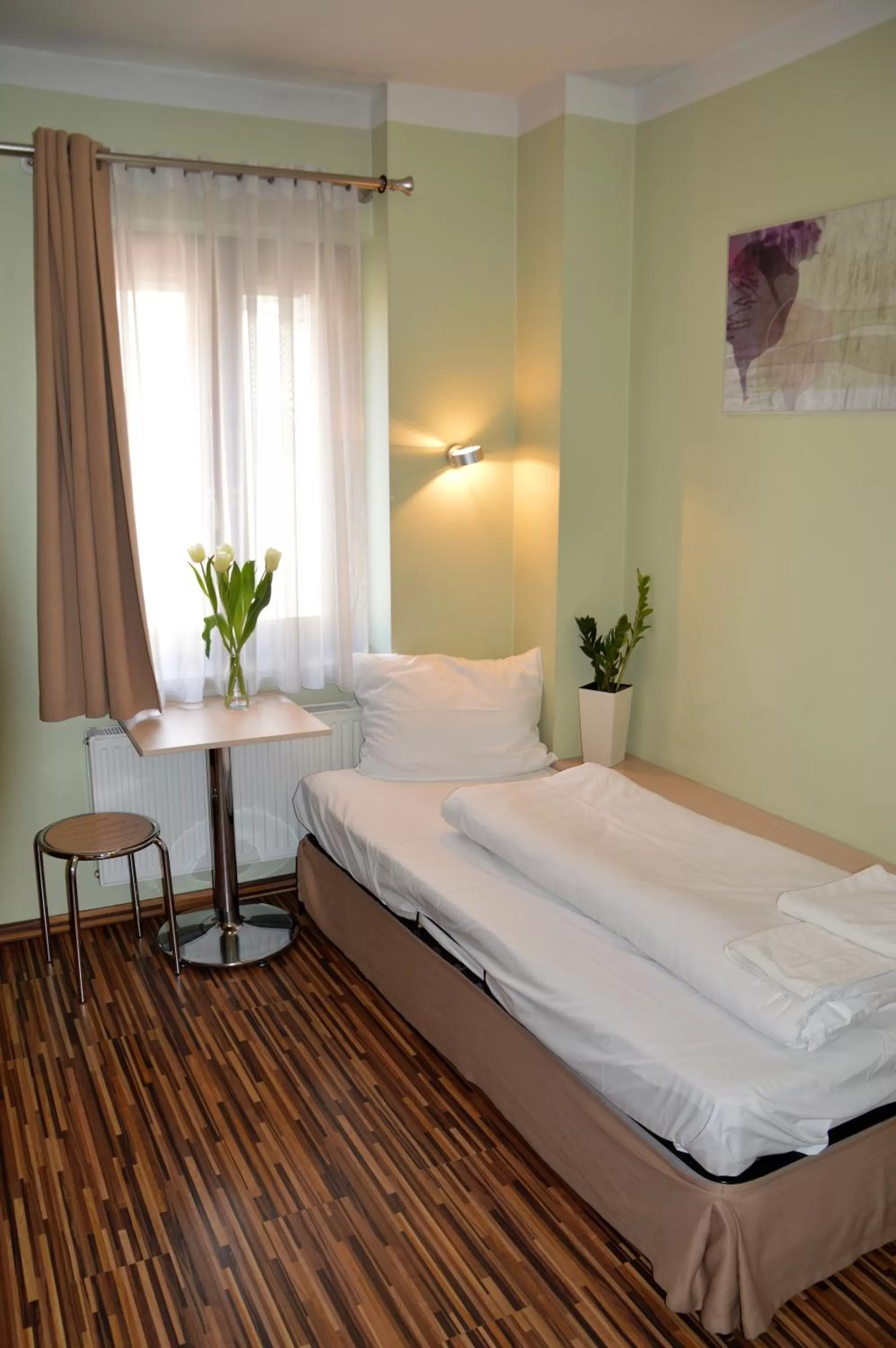 Photo of the whole room, Bed in Akira Bed & Breakfast