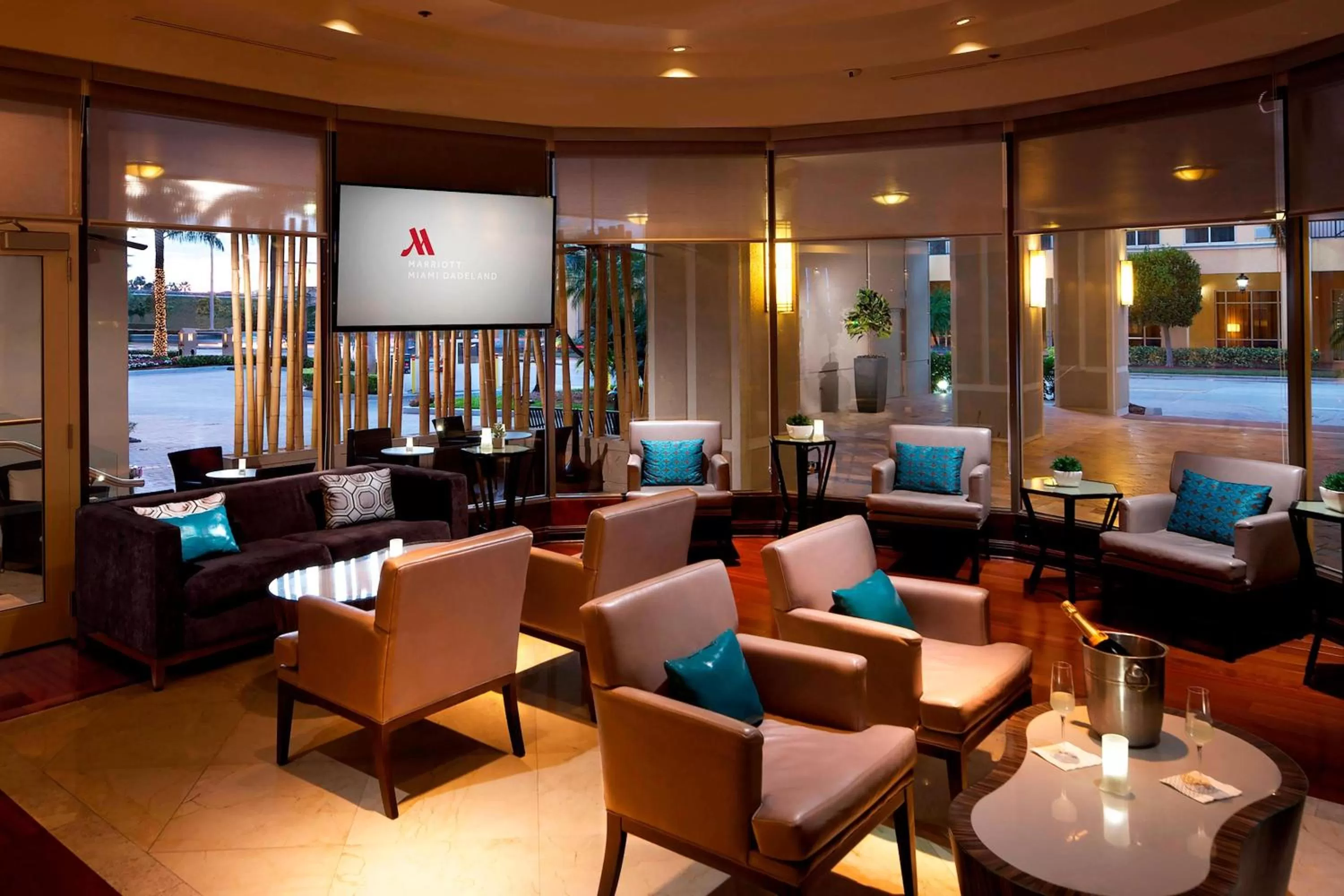 Restaurant/places to eat in Miami Marriott Dadeland