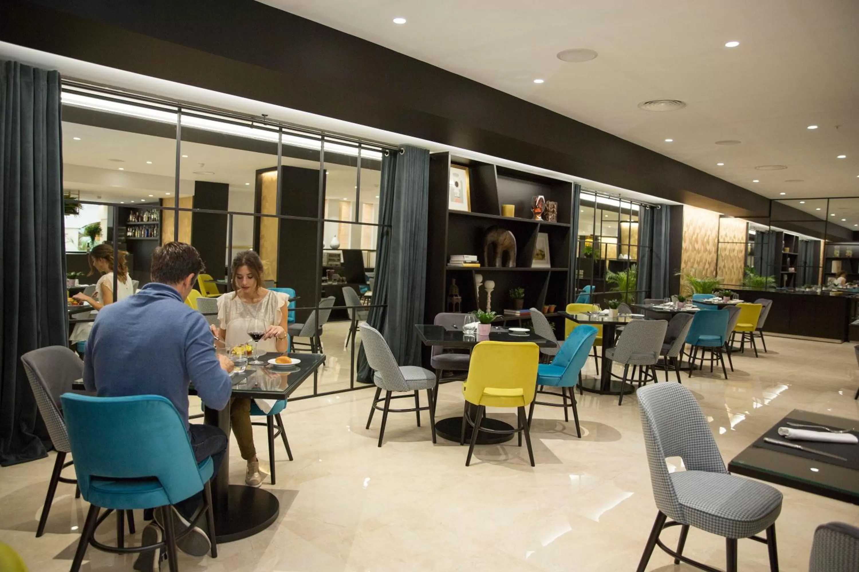 Restaurant/places to eat in Intur Castellon