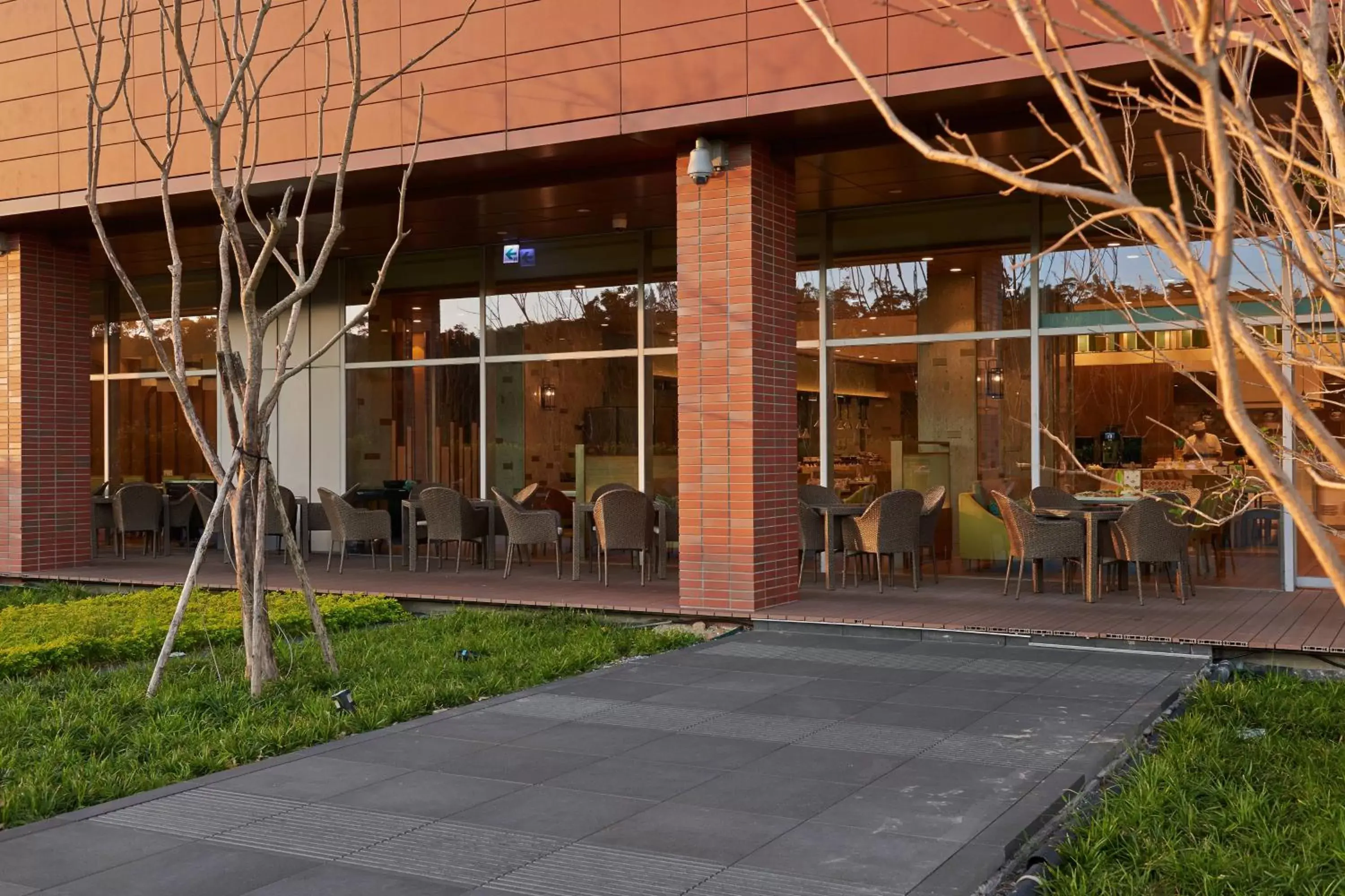 Restaurant/places to eat in Courtyard by Marriott Taipei