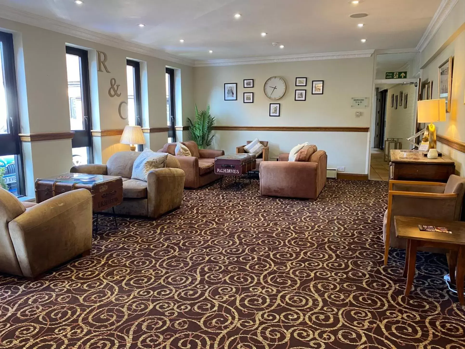 Lobby or reception in The Legacy Rose & Crown Hotel