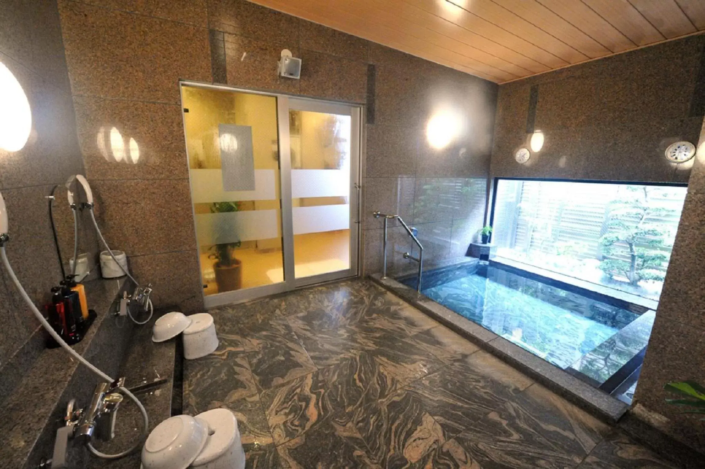 Public Bath, Bathroom in Hotel Route-Inn Gotenba Eki-Minami