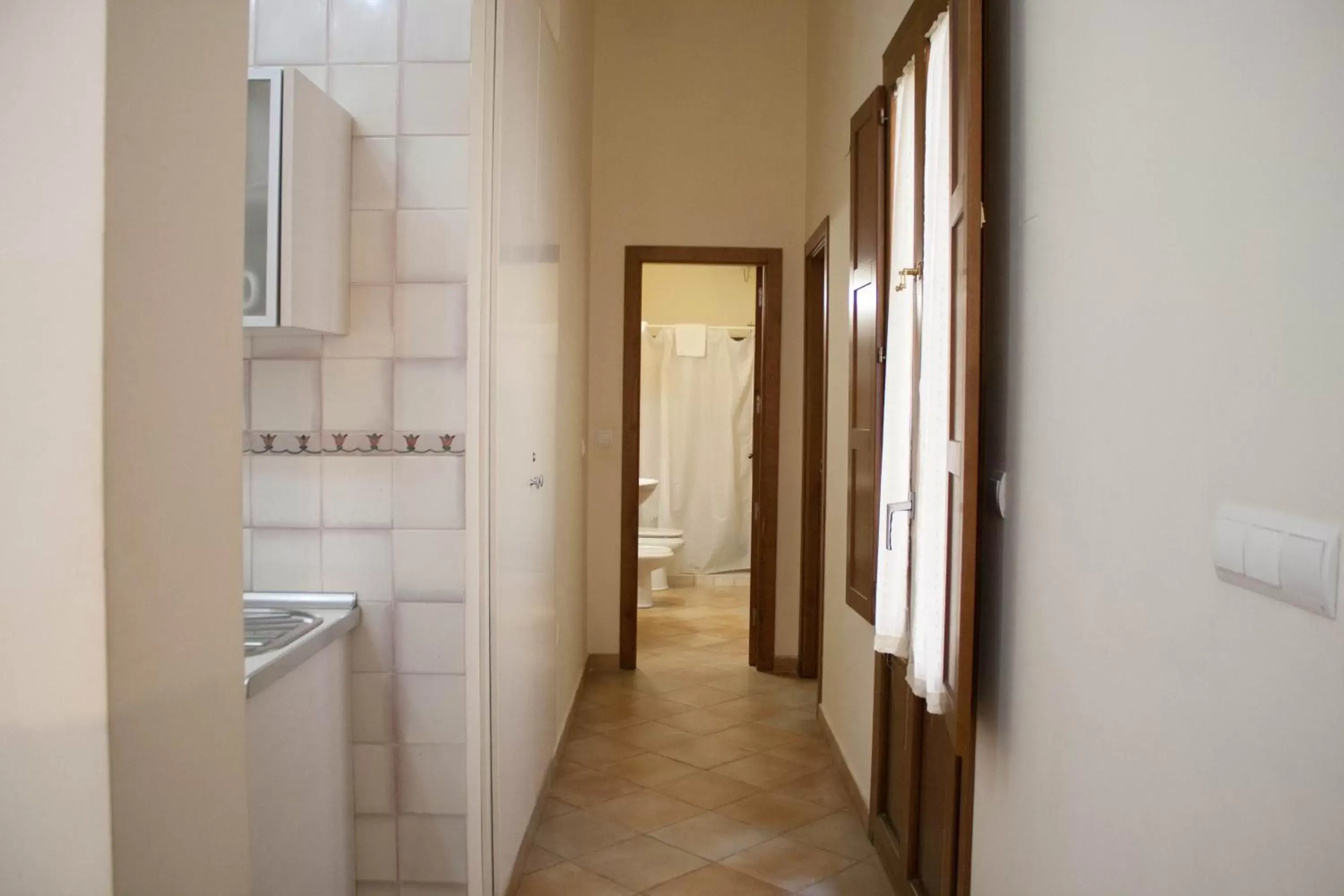 Bathroom, Kitchen/Kitchenette in Abadia Suites