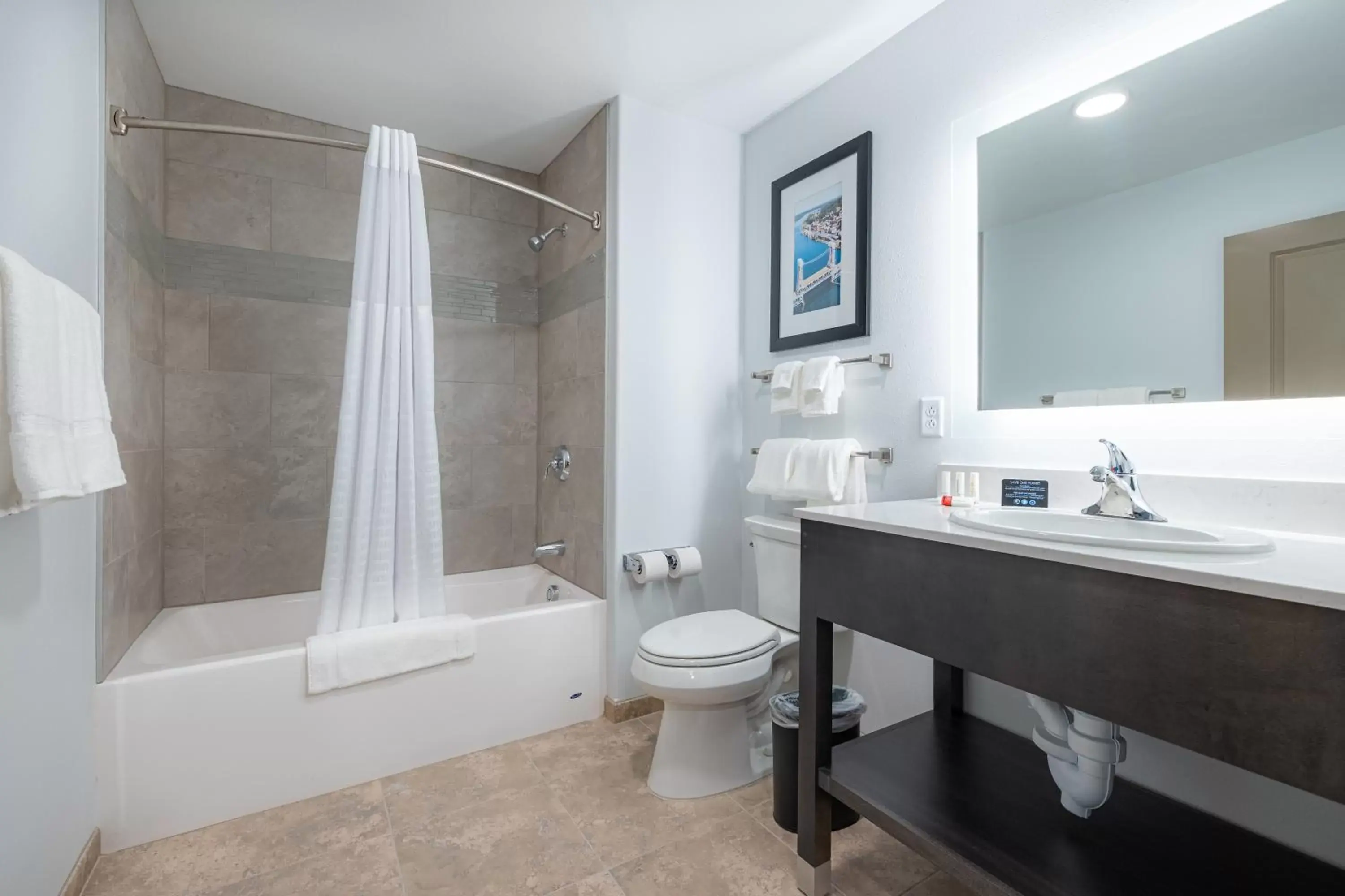 Shower, Bathroom in Independence Stay Hotel and Long term suites