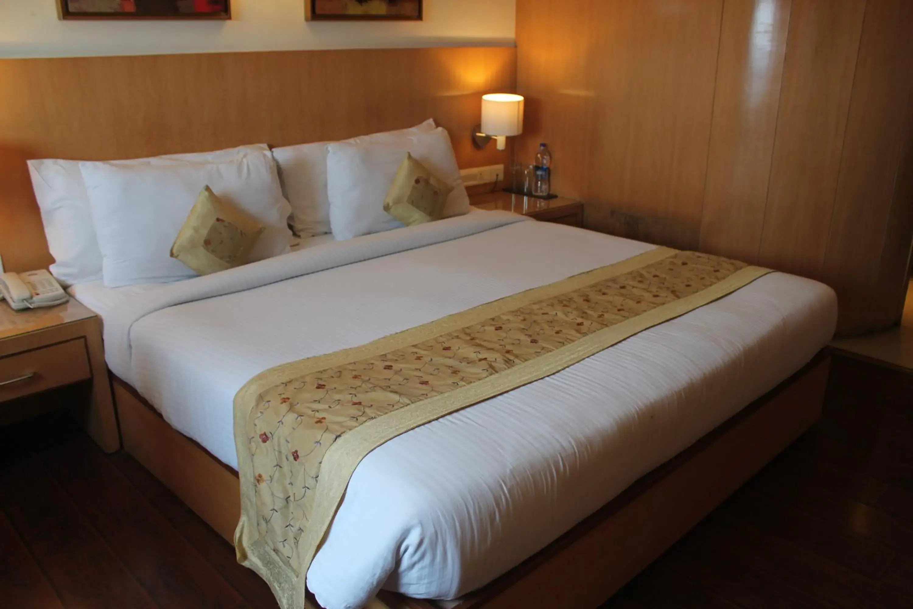 Bed in The Theme Hotel Jaipur