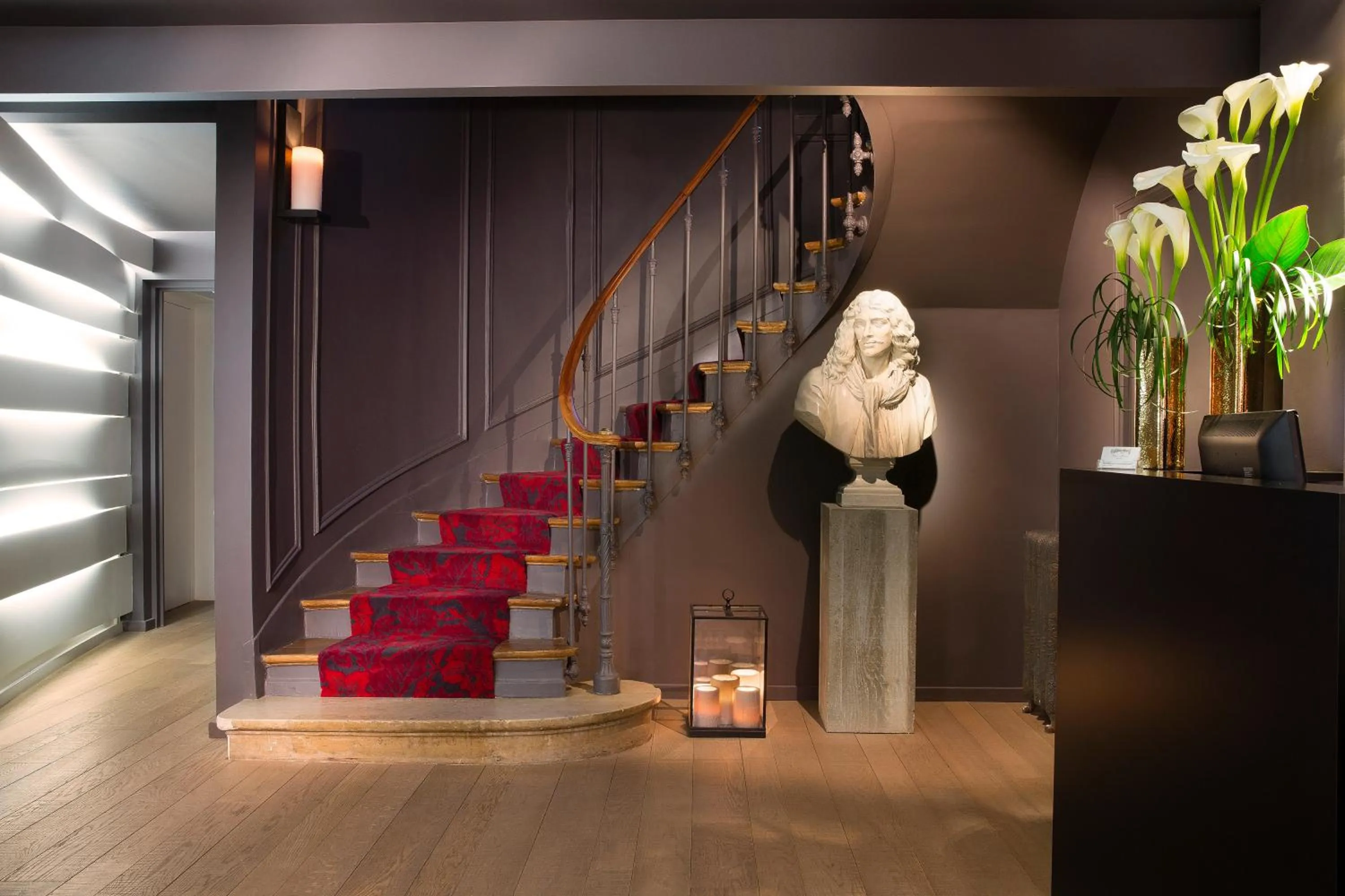 Lobby or reception in Hôtel Molière