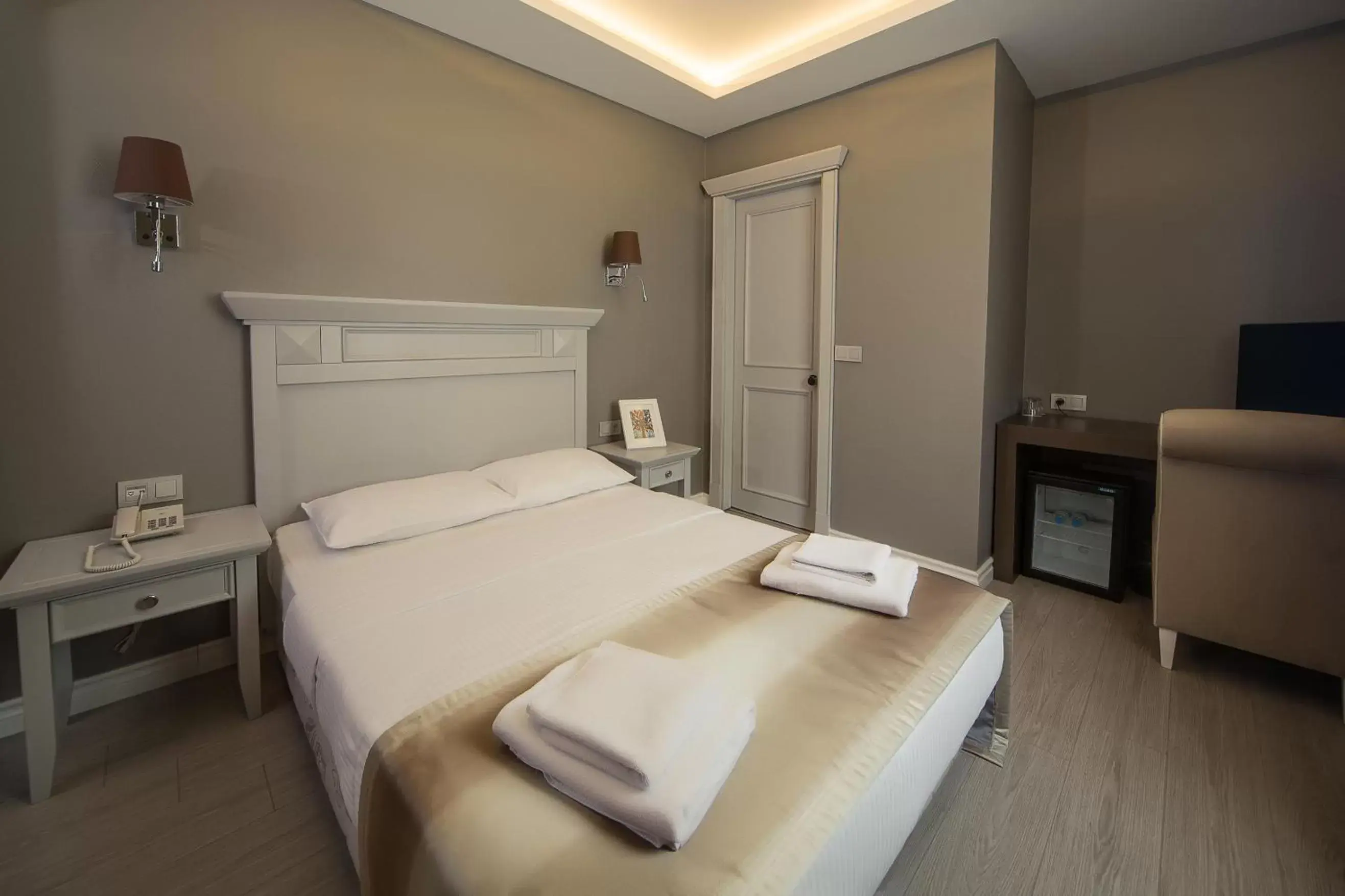 Bed in Semsan Hotel