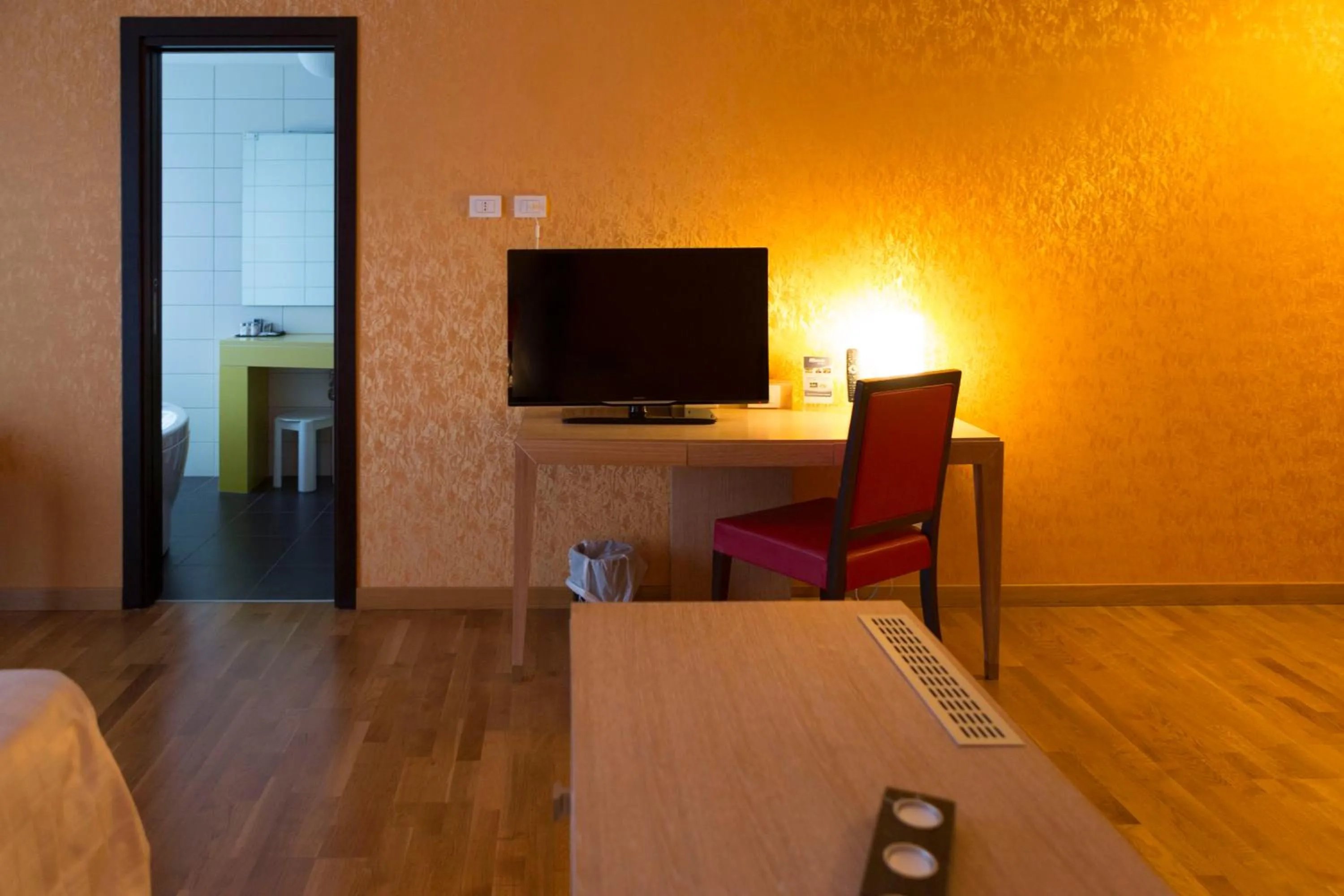 Photo of the whole room in Klass Hotel