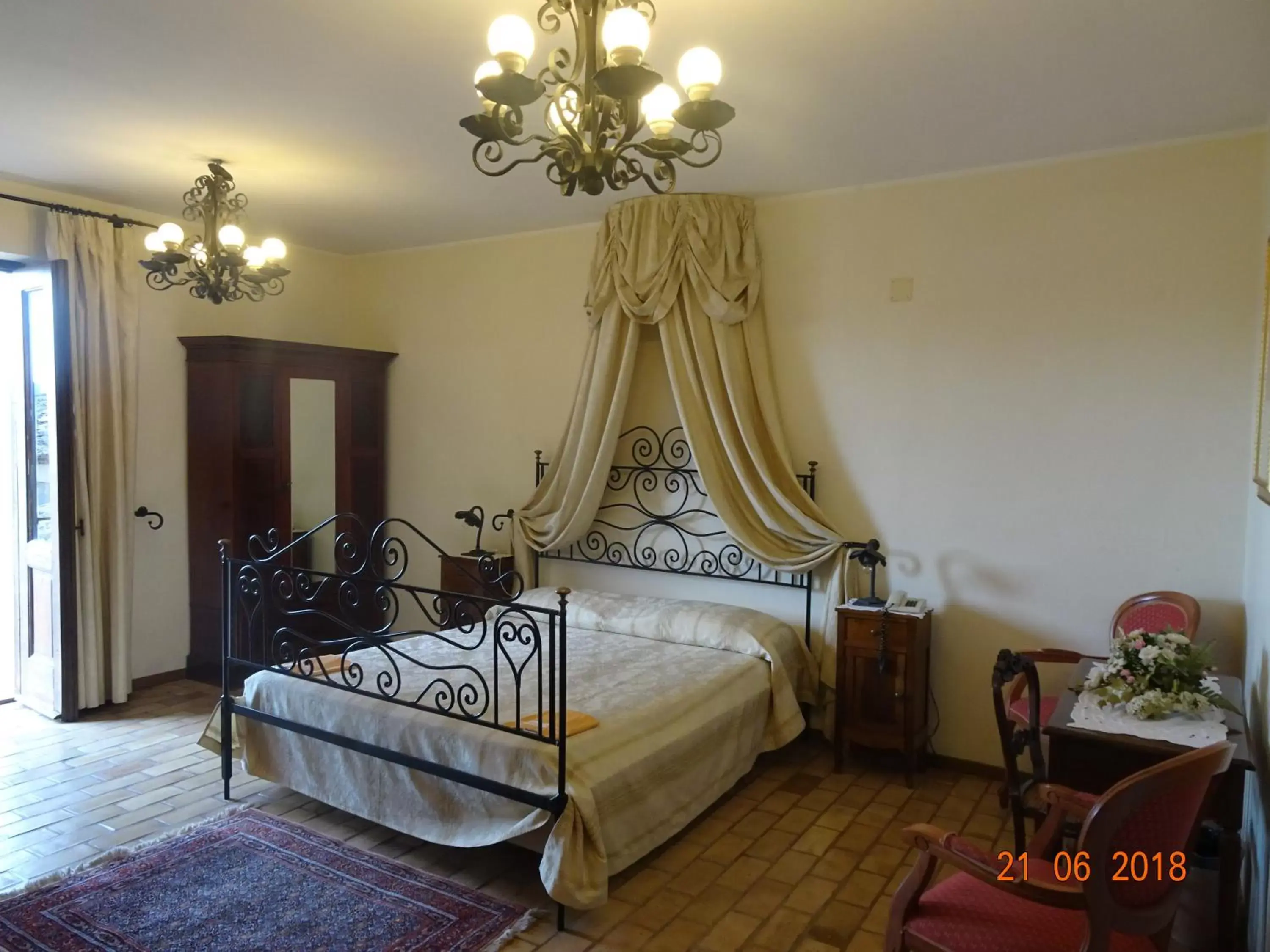 Bed in Castello di Altomonte