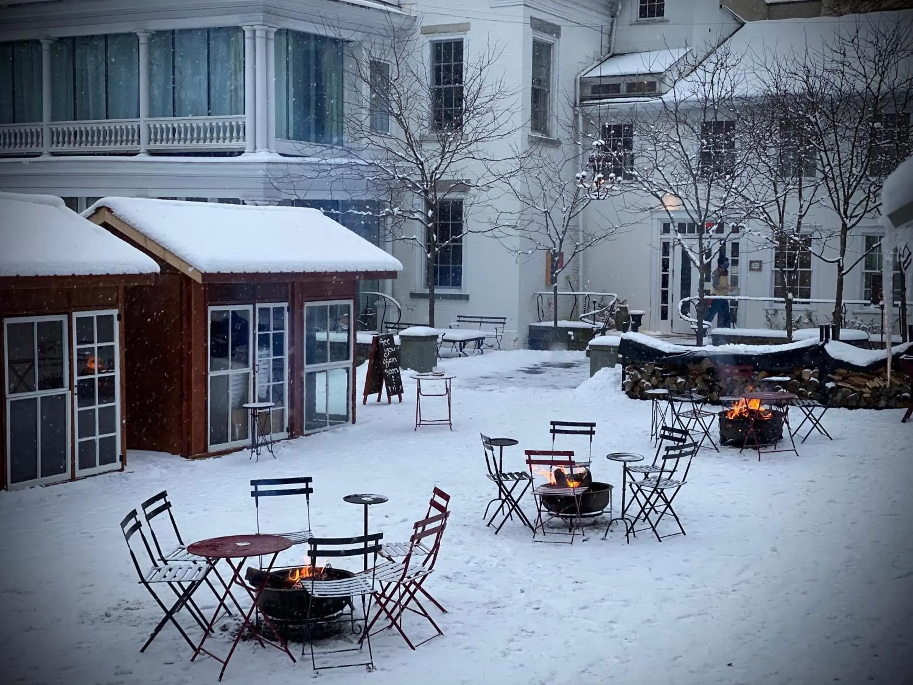 Patio, Winter in Argos Inn - Ithaca's Boutique Hotel