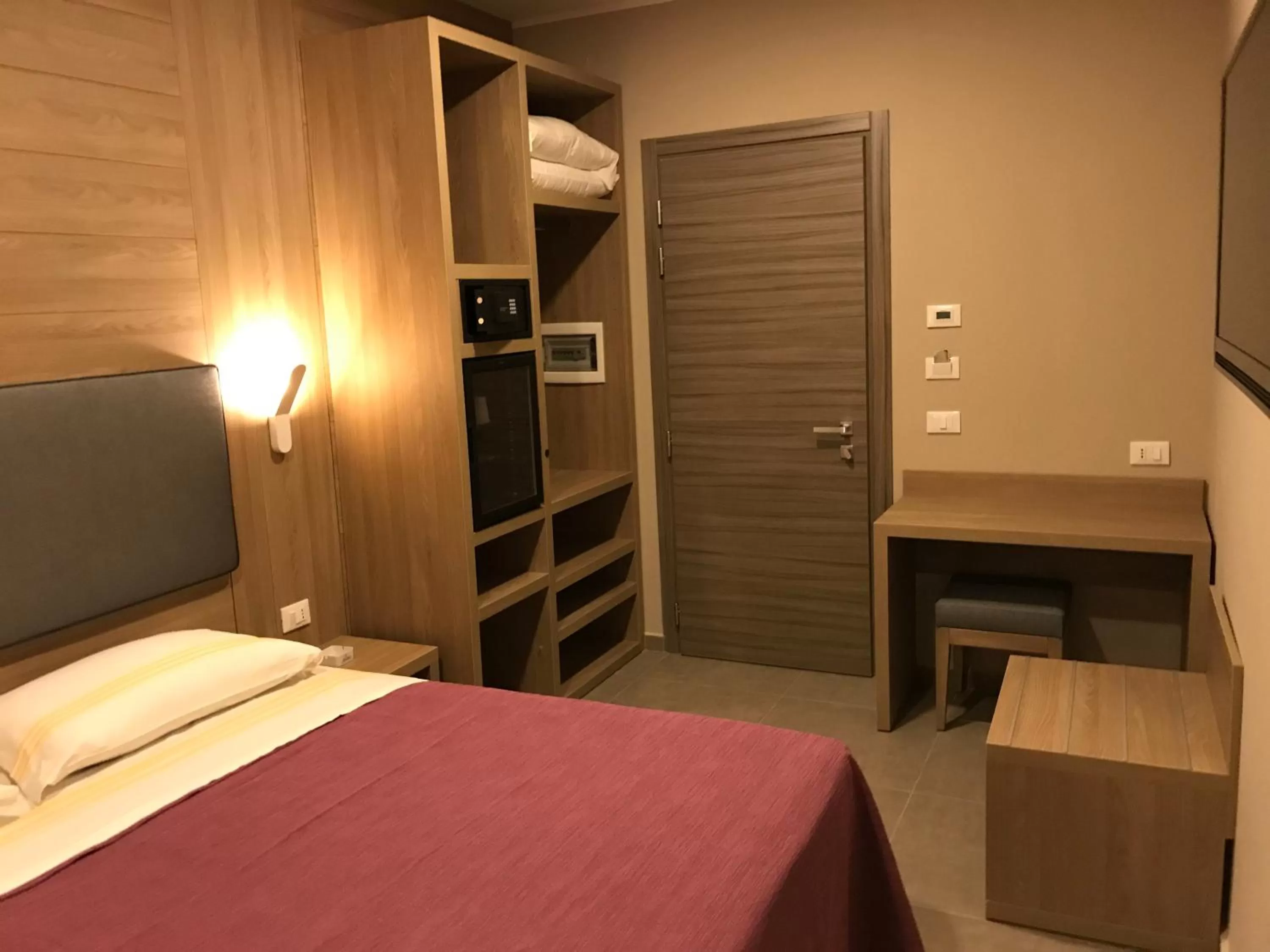 Photo of the whole room, Bed in Hotel Smeraldo