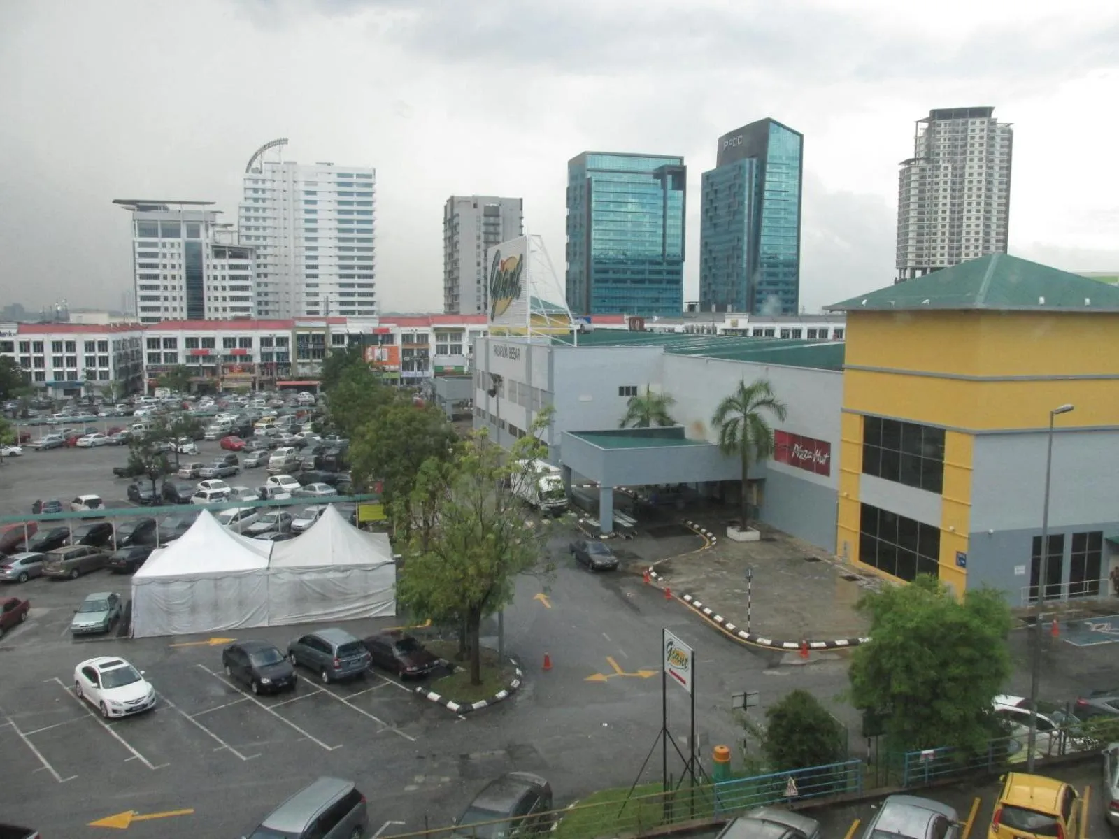 Seating area in Hotel 99 Bandar Puteri Puchong