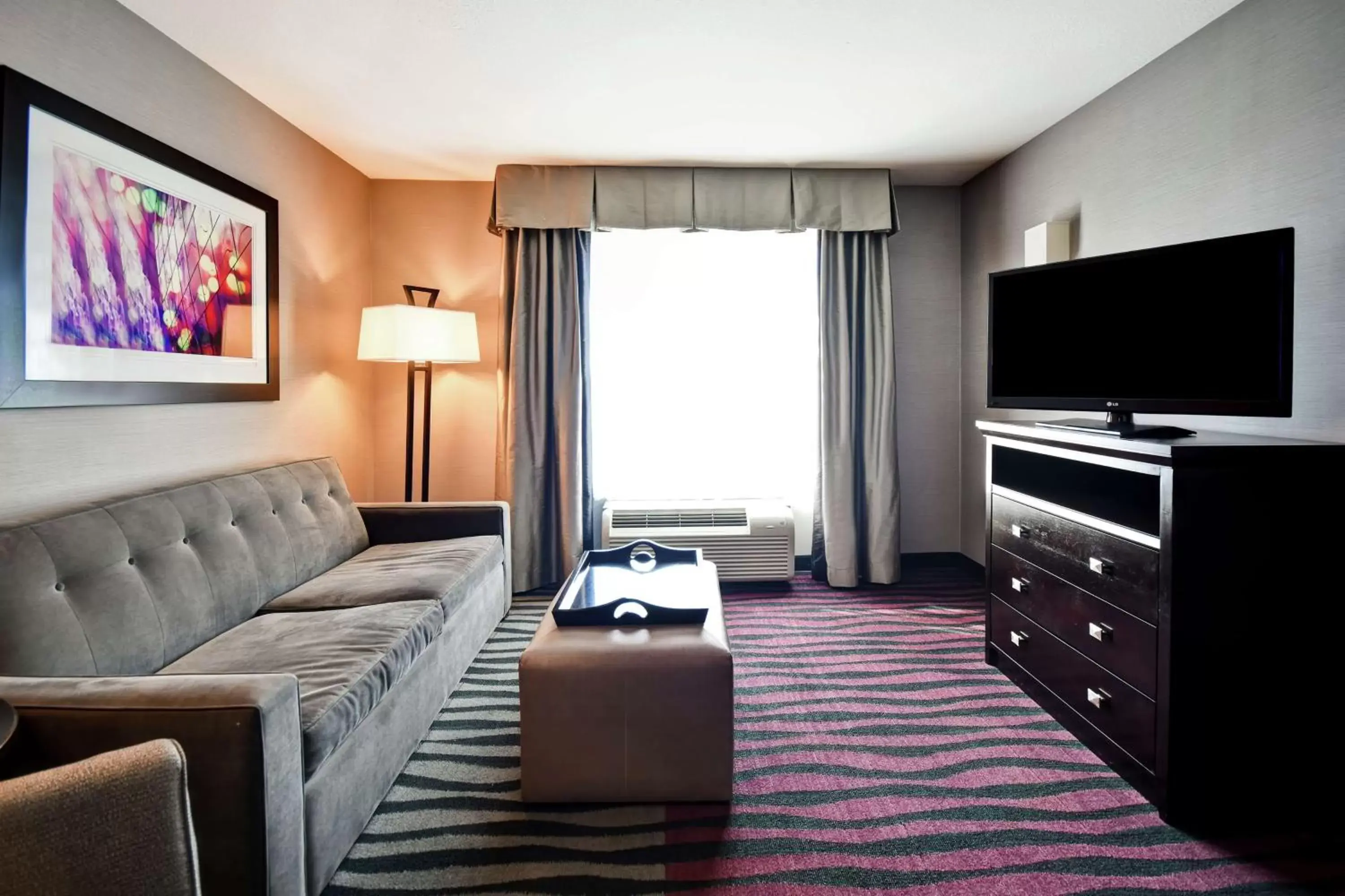 Bedroom, TV/Entertainment Center in Homewood Suites By Hilton Dubois, Pa
