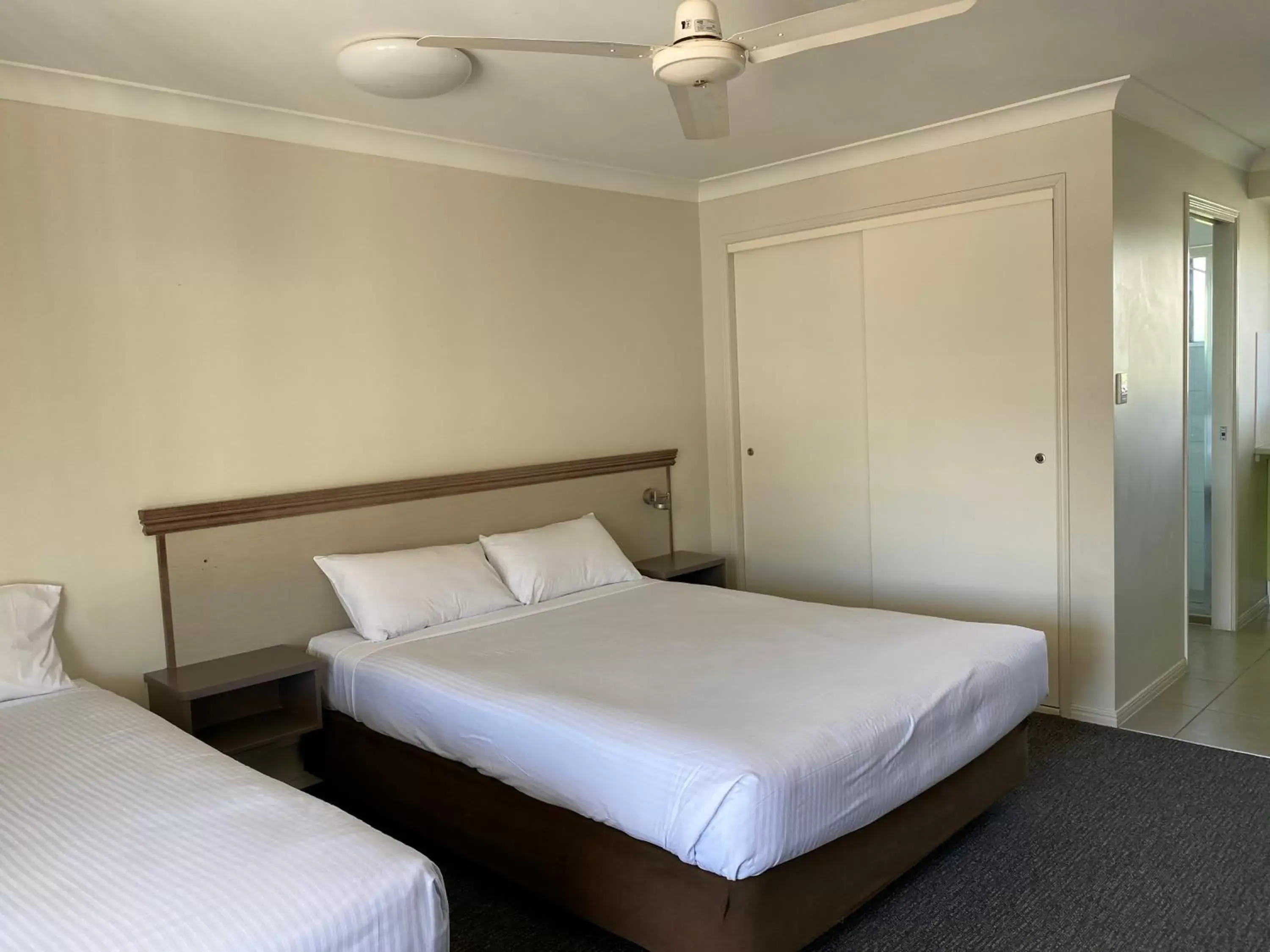 Bed in Hervey Bay Motel