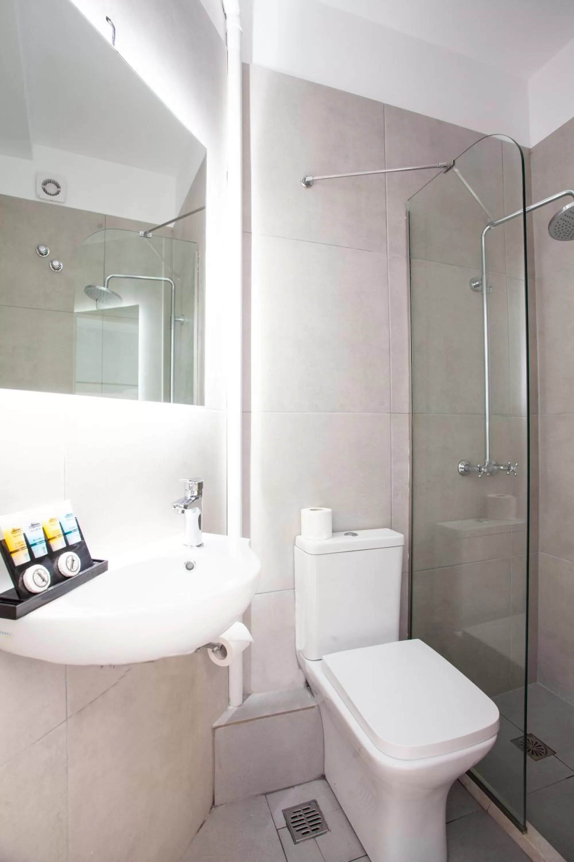 Bathroom in Athens Studios