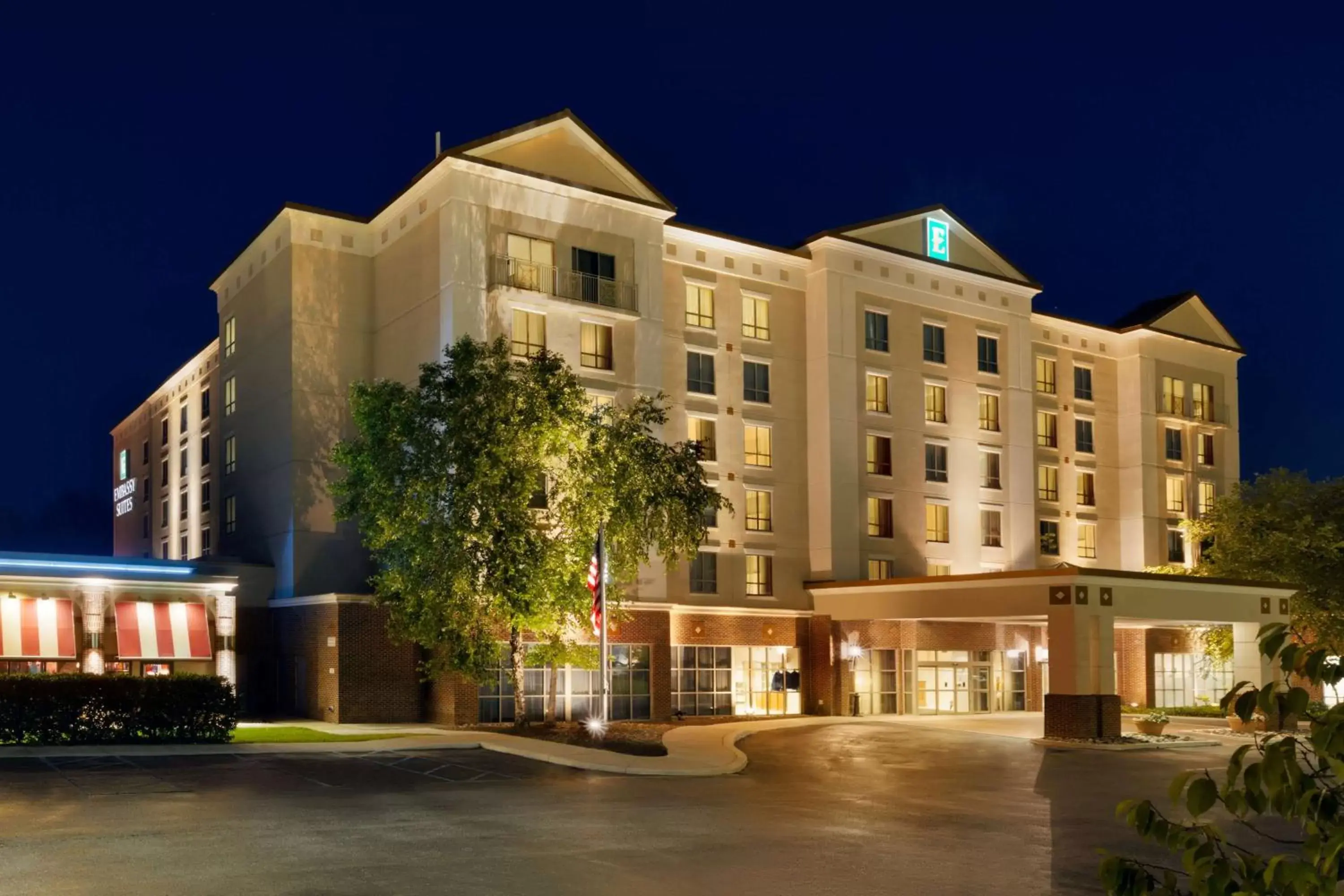 Property Building in Embassy Suites Newark - Wilmington/South