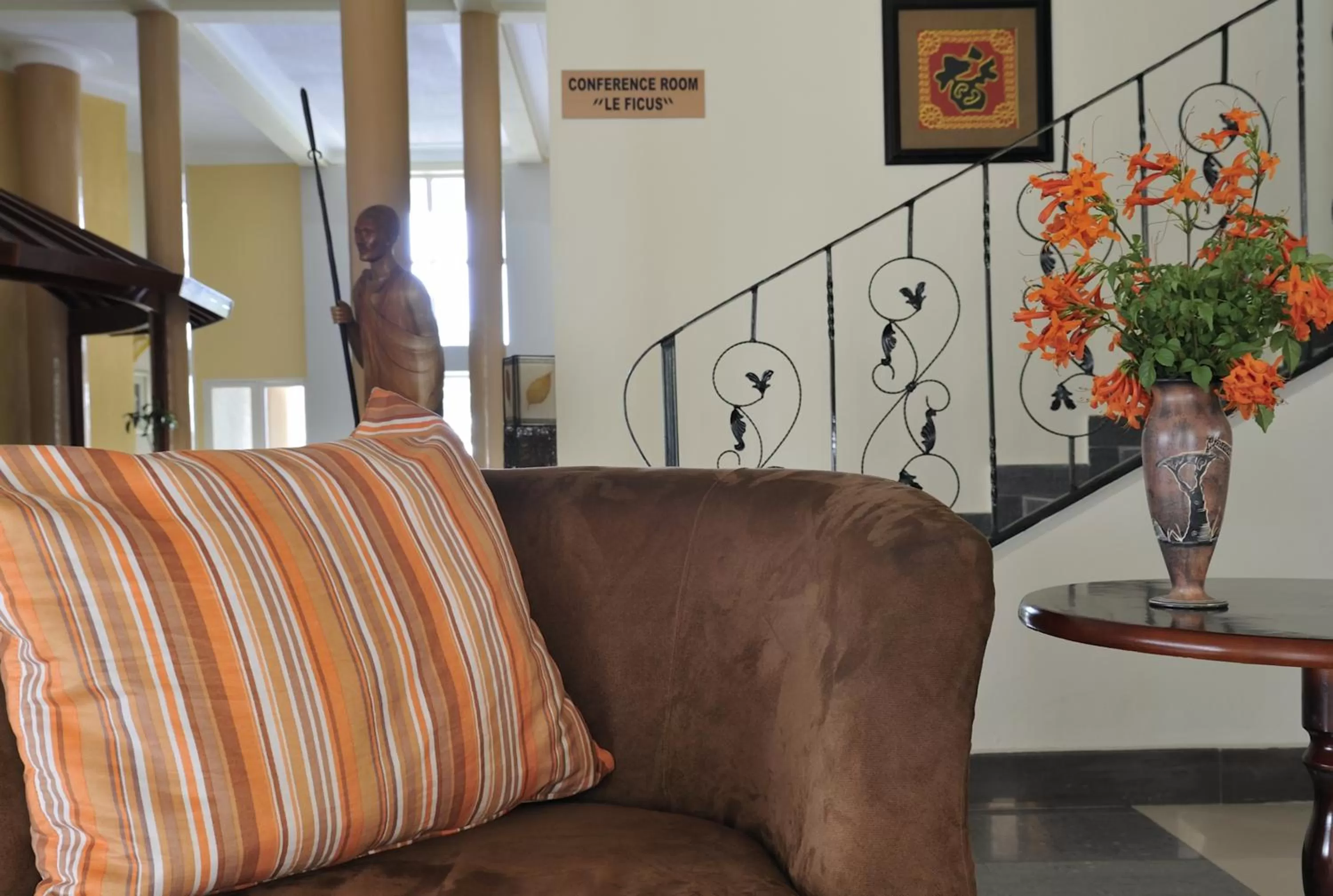 Seating area in Hotel Safari Gate