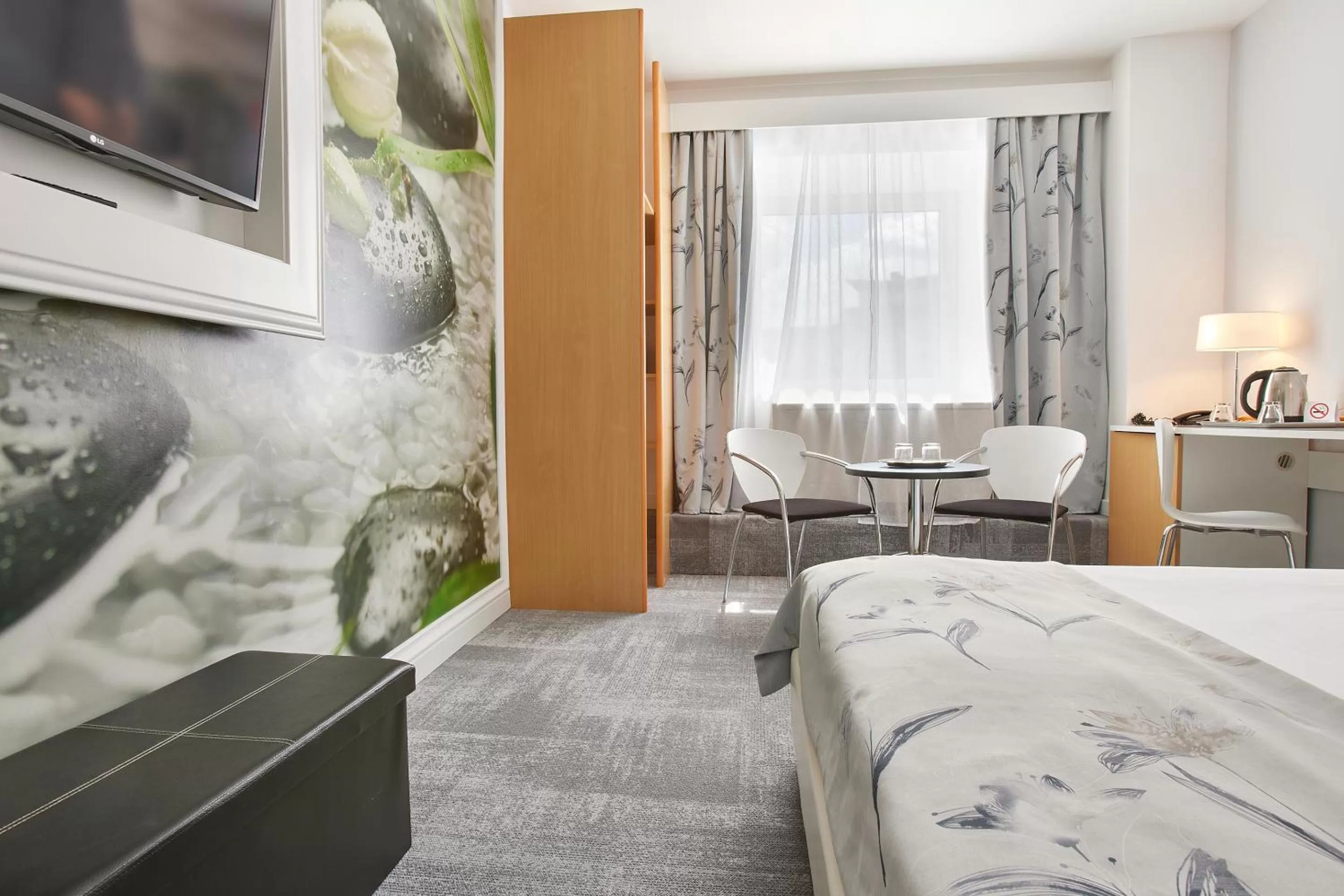 TV and multimedia, Bed in MyContinental Bucuresti Gara de Nord