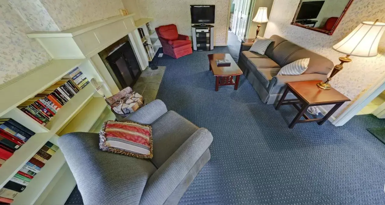 Living room, Seating Area in Stowe Motel & Snowdrift