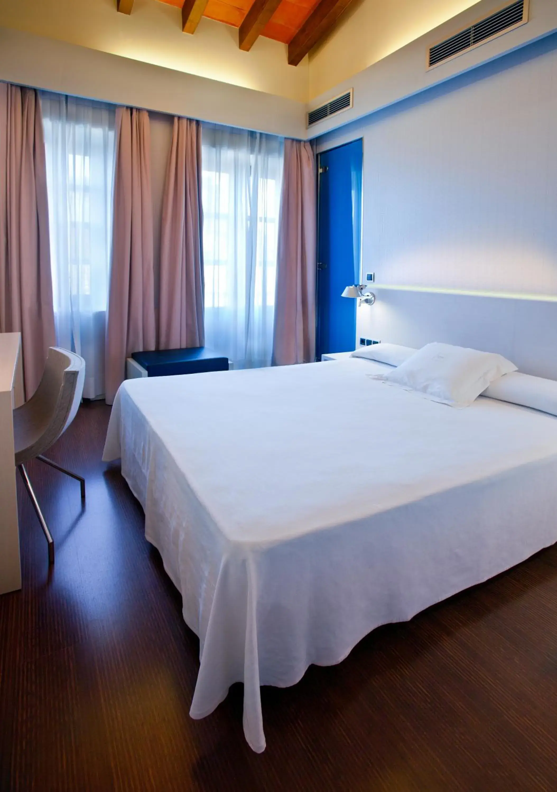 Bed in Hotel El Raset