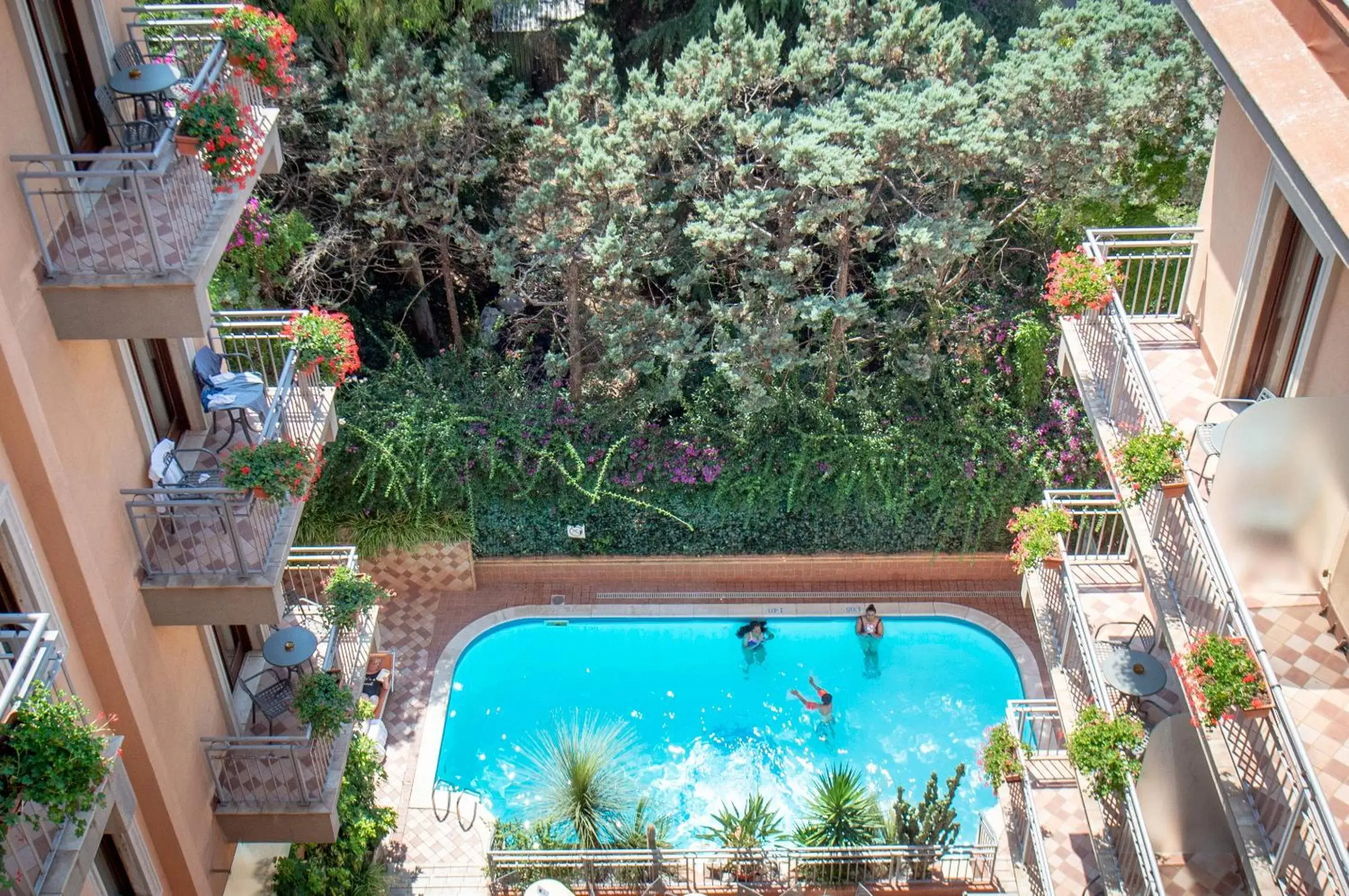 Pool View in Hotel Michelangelo