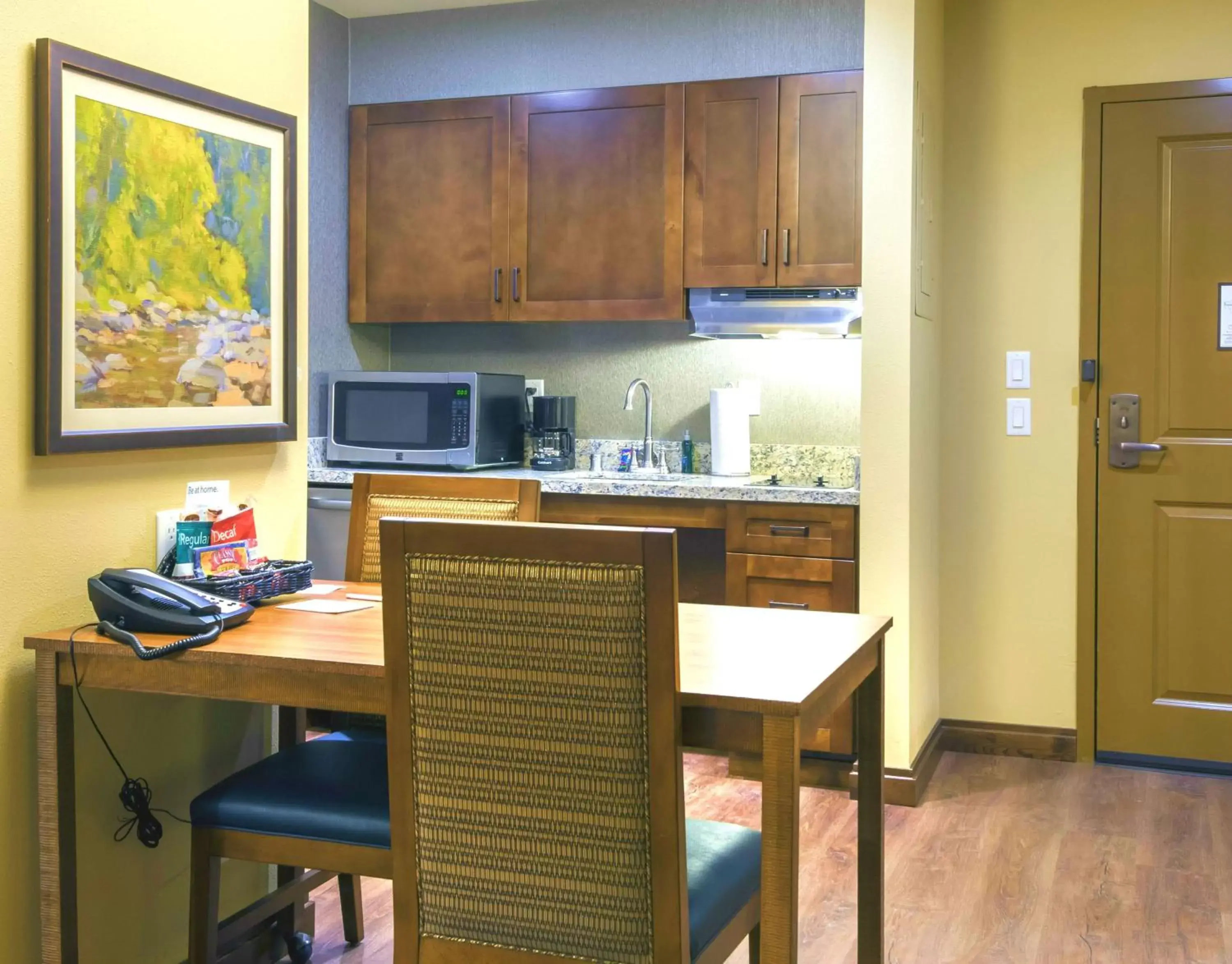 Kitchen or kitchenette, Kitchen/Kitchenette in Homewood Suites by Hilton Billings