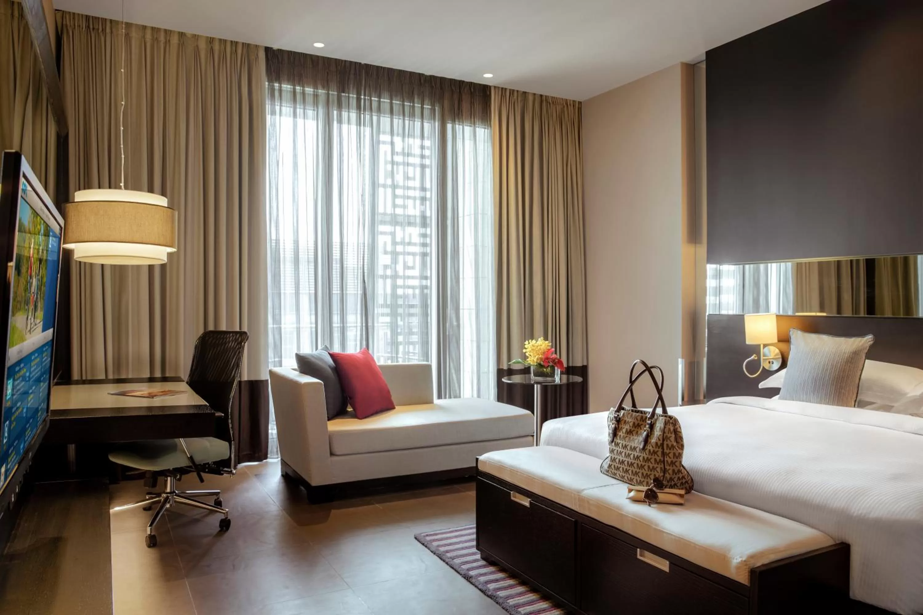 Photo of the whole room, Bed in The Abdali Boulevard Hotel