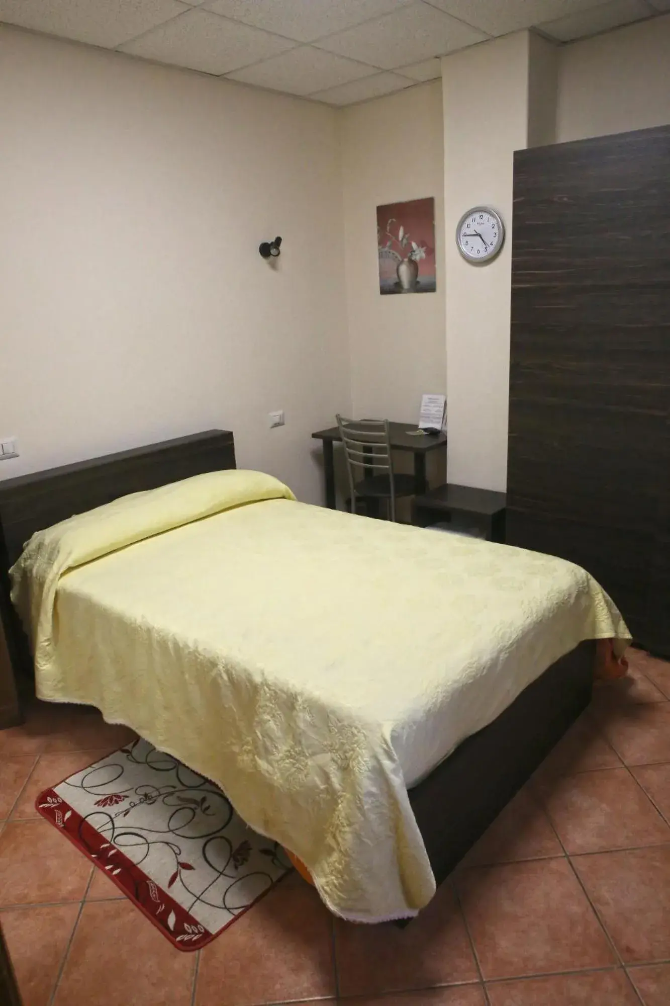 Bed in Albergo Gusmeroli