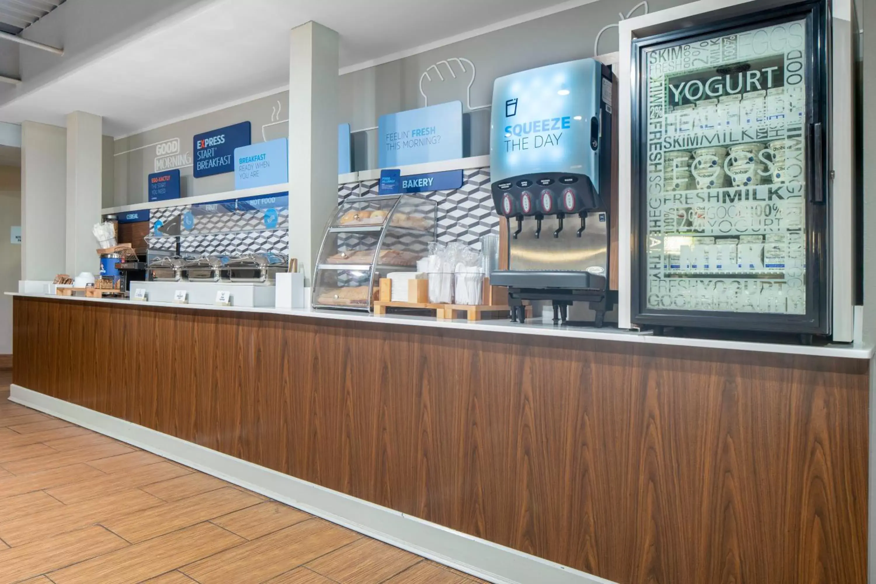 Breakfast in Holiday Inn Express North Myrtle Beach - Little River by IHG Breakfast in Holiday Inn Express North Myrtle Beach - Little River by IHG