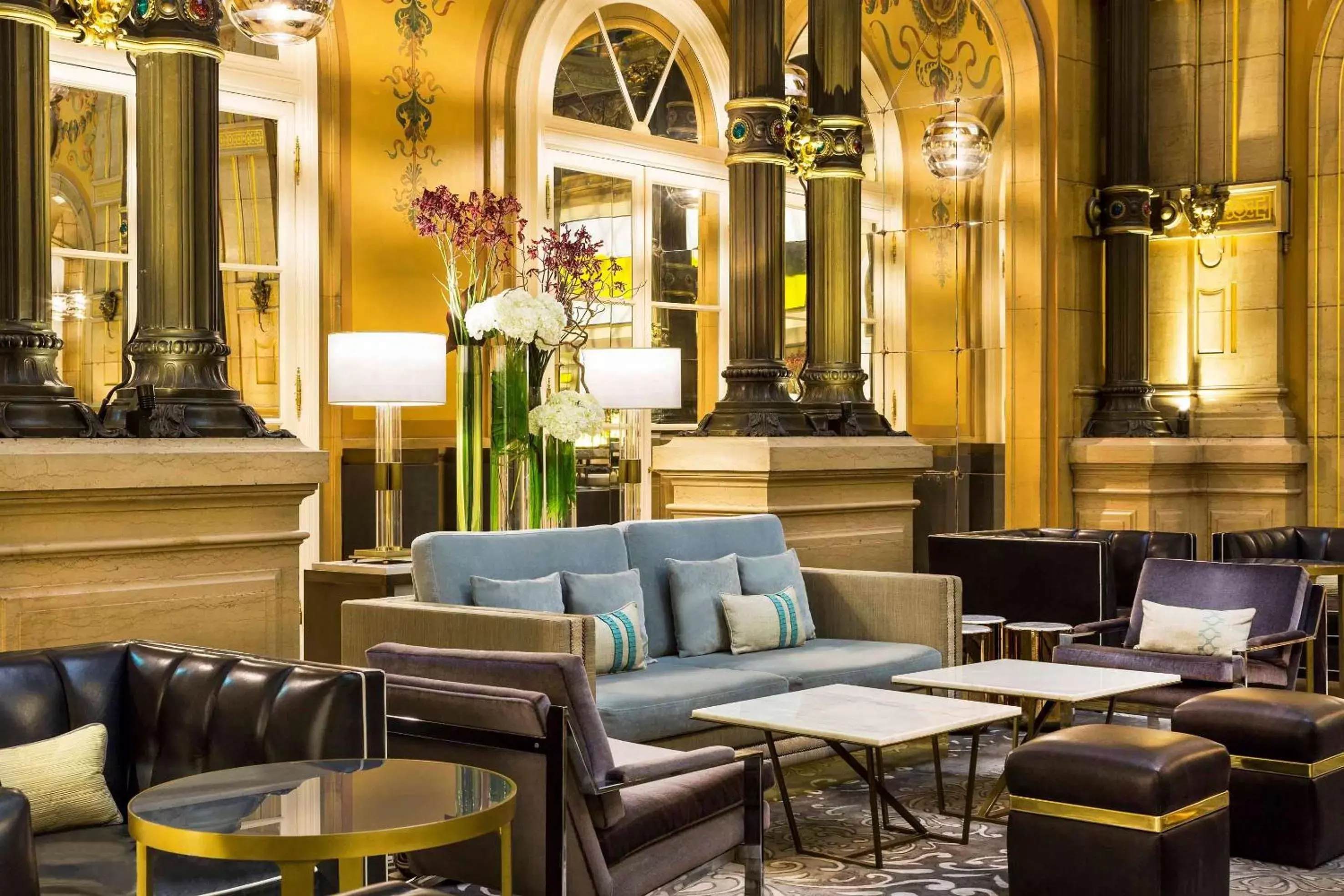 Lobby or reception, Restaurant/Places to Eat in Hilton Paris Opera