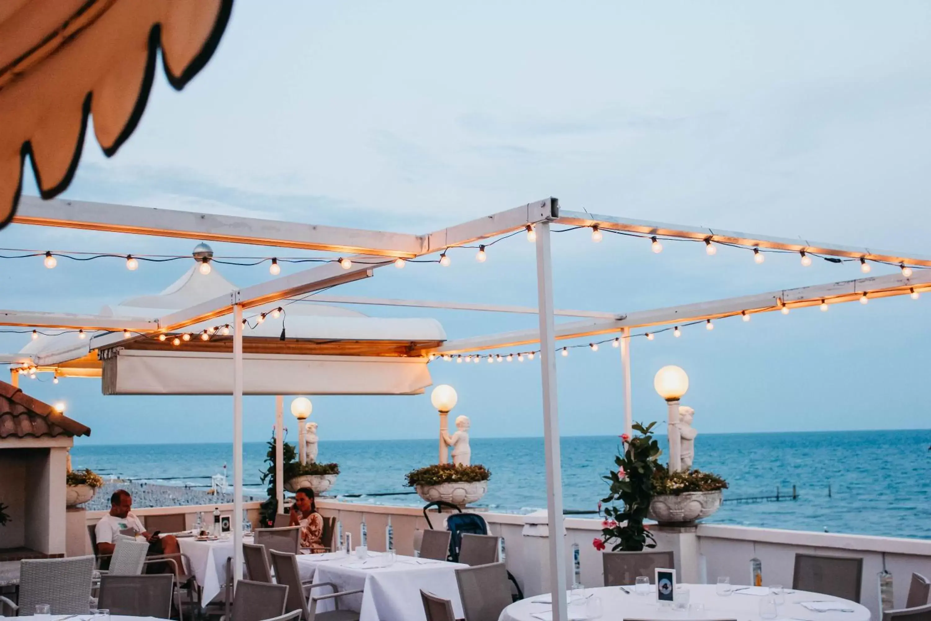 Restaurant/places to eat, Sea View in Hotel Villa Sorriso